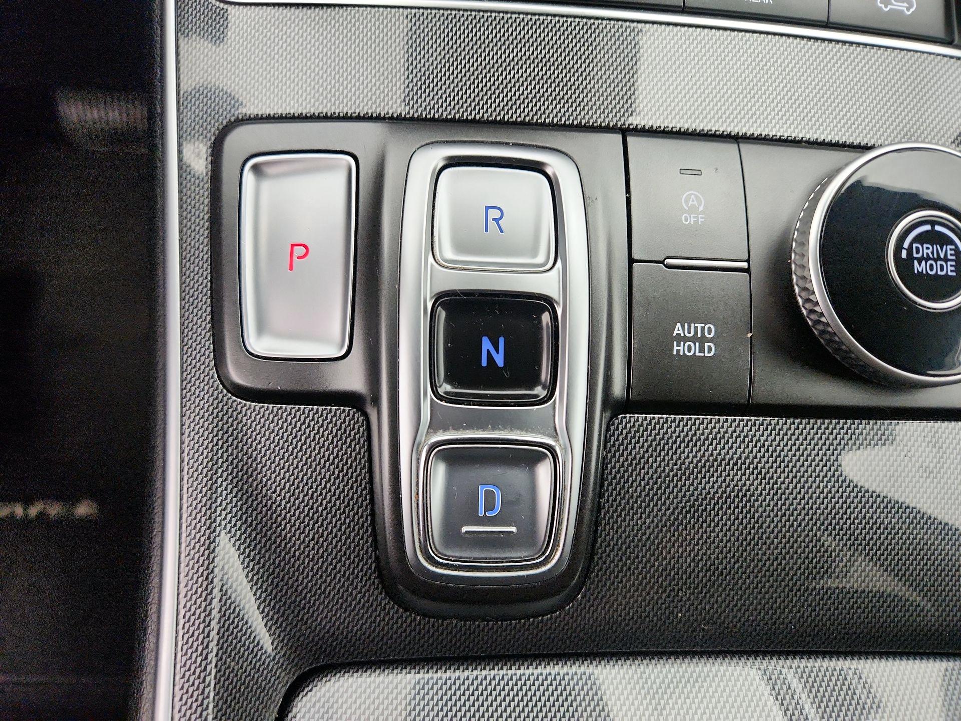 Thumbnail: 2022 Hyundai Santa Fe - 17