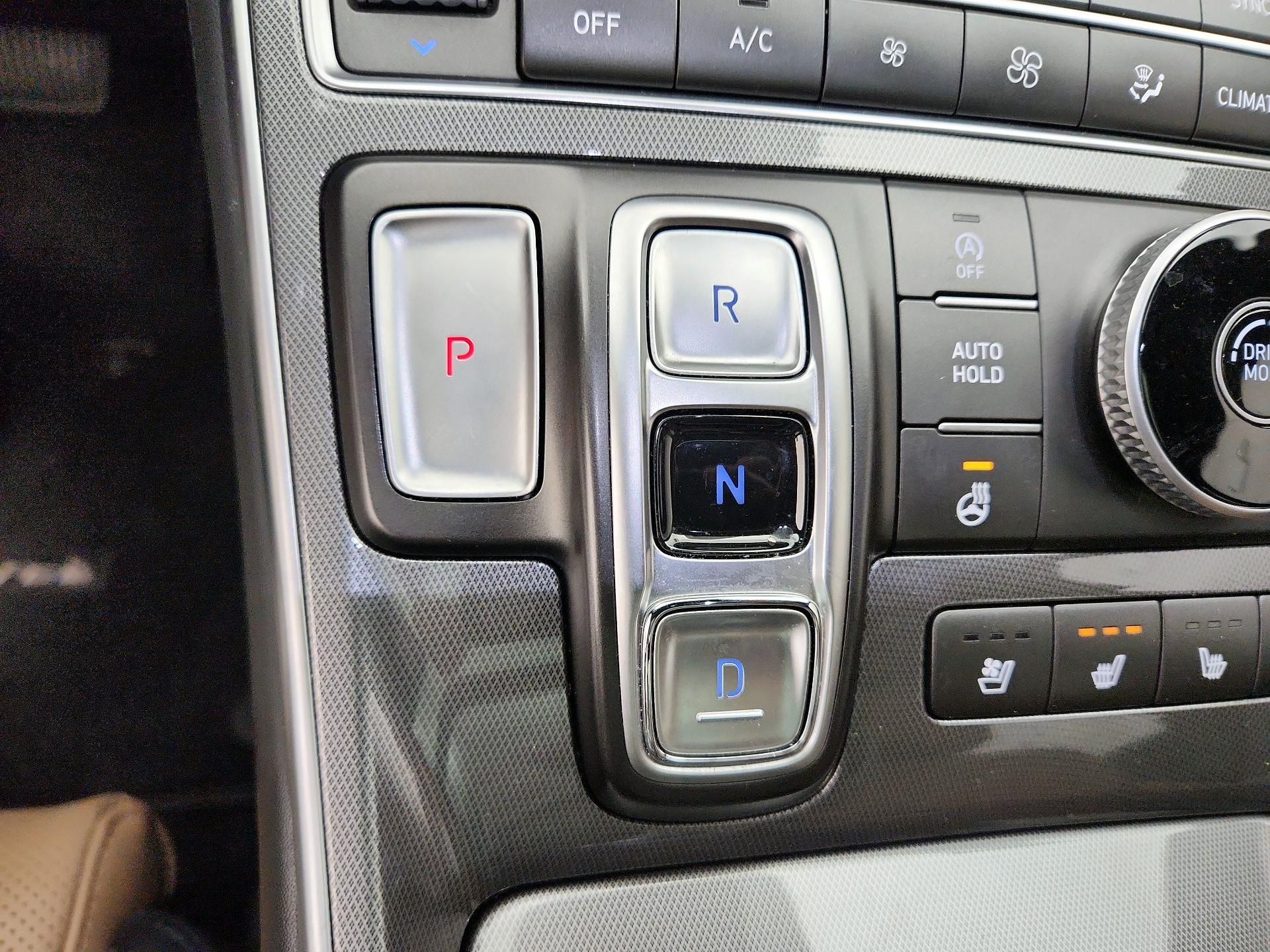 Thumbnail: 2023 Hyundai Santa Fe - 18