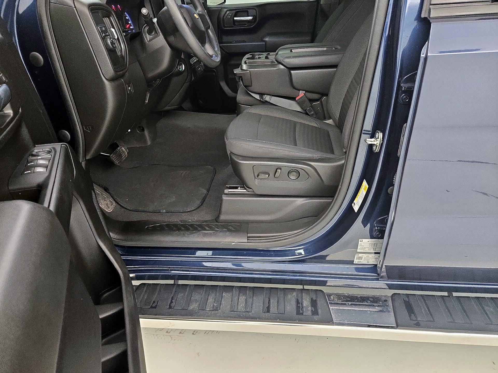 Thumbnail: 2022 Chevrolet Silverado 1500 - 11