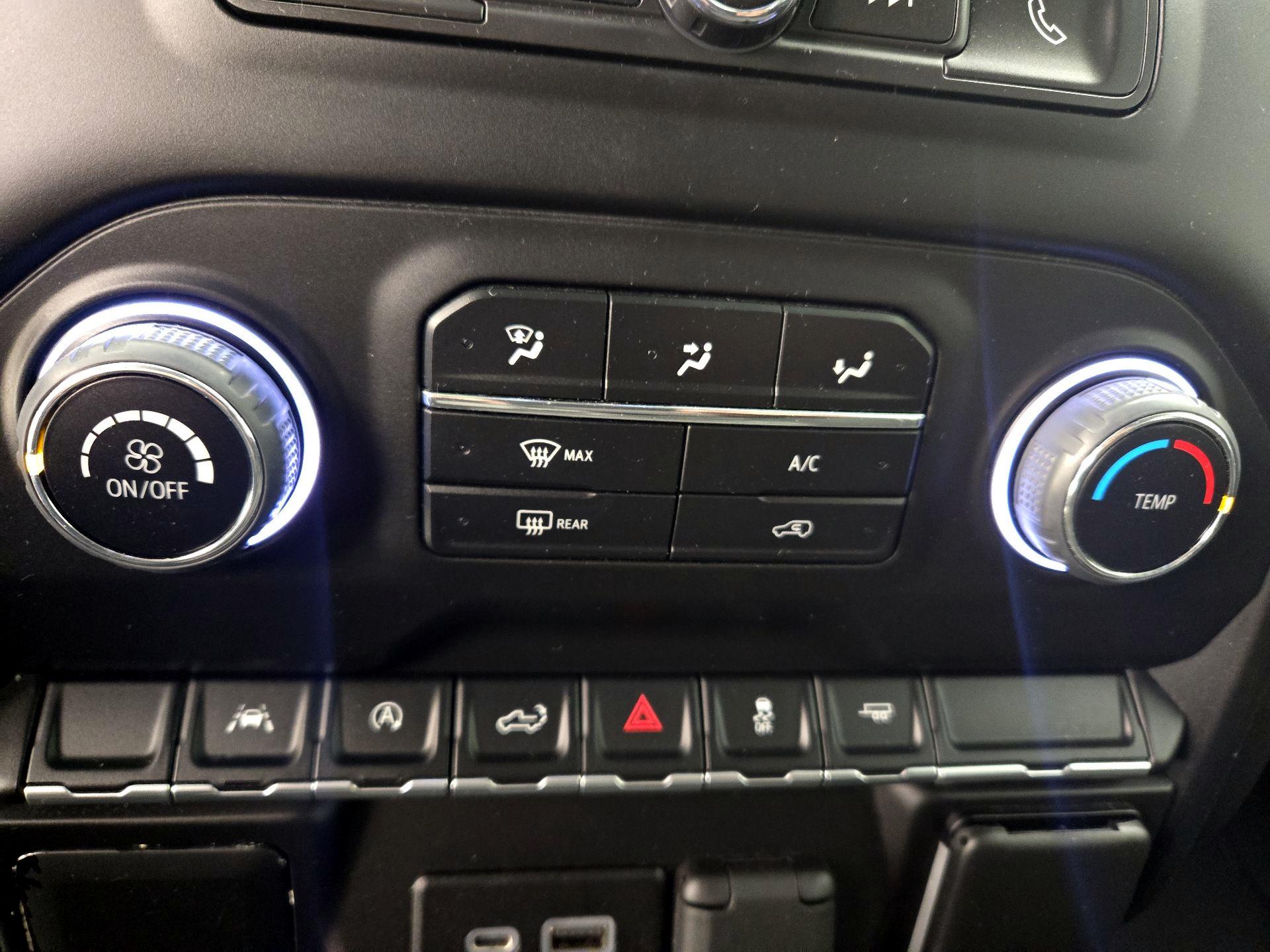 Thumbnail: 2022 Chevrolet Silverado 1500 - 16