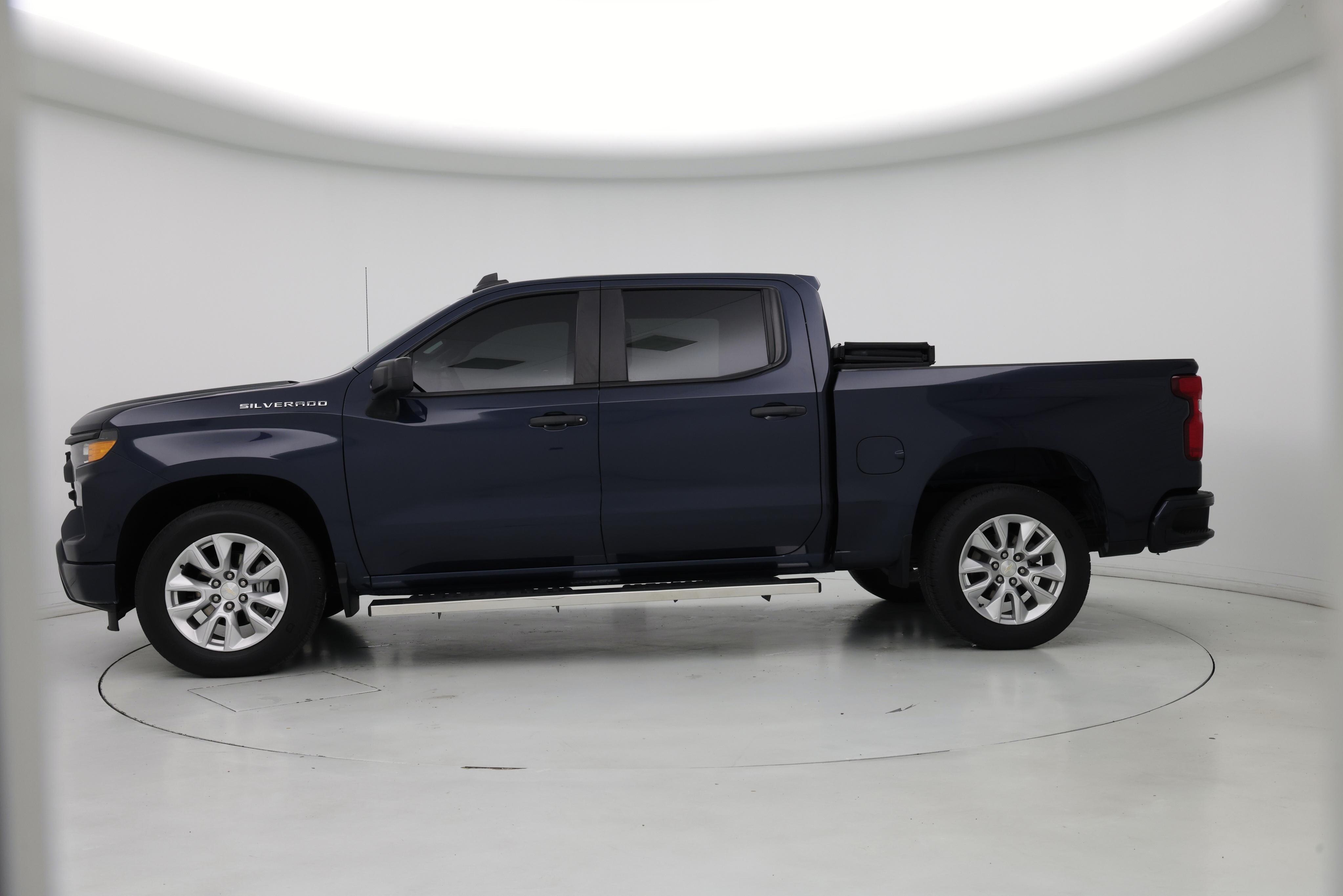 Thumbnail: 2022 Chevrolet Silverado 1500 - 3