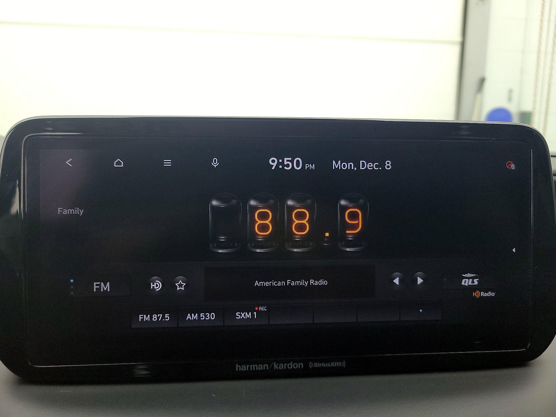 Thumbnail: 2021 Hyundai Santa Fe - 16