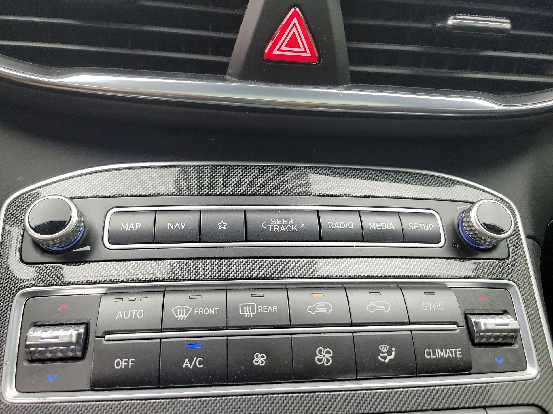 Thumbnail: 2021 Hyundai Santa Fe - 17