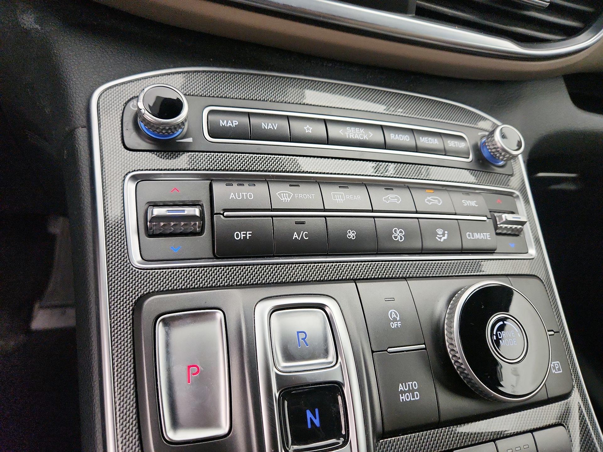 Thumbnail: 2023 Hyundai Santa Fe - 17