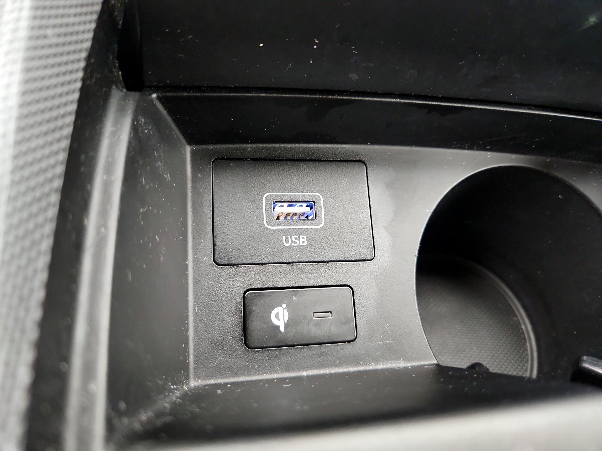 Thumbnail: 2023 Hyundai Santa Fe - 19