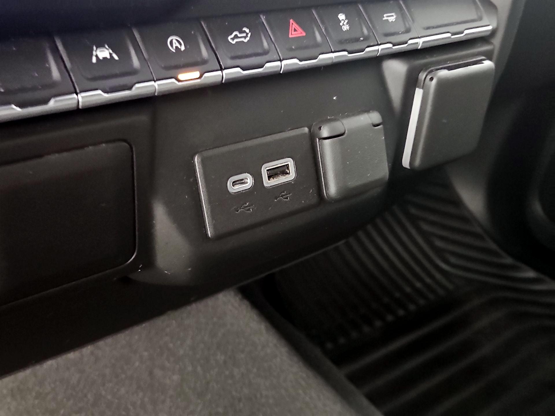 Thumbnail: 2022 Chevrolet Silverado 1500 - 19