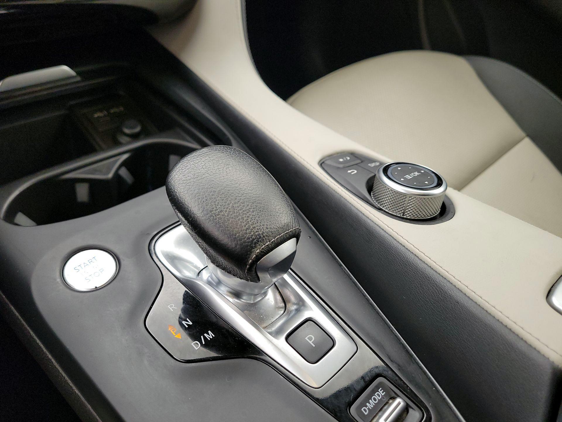 Thumbnail: 2023 INFINITI QX55 - 15