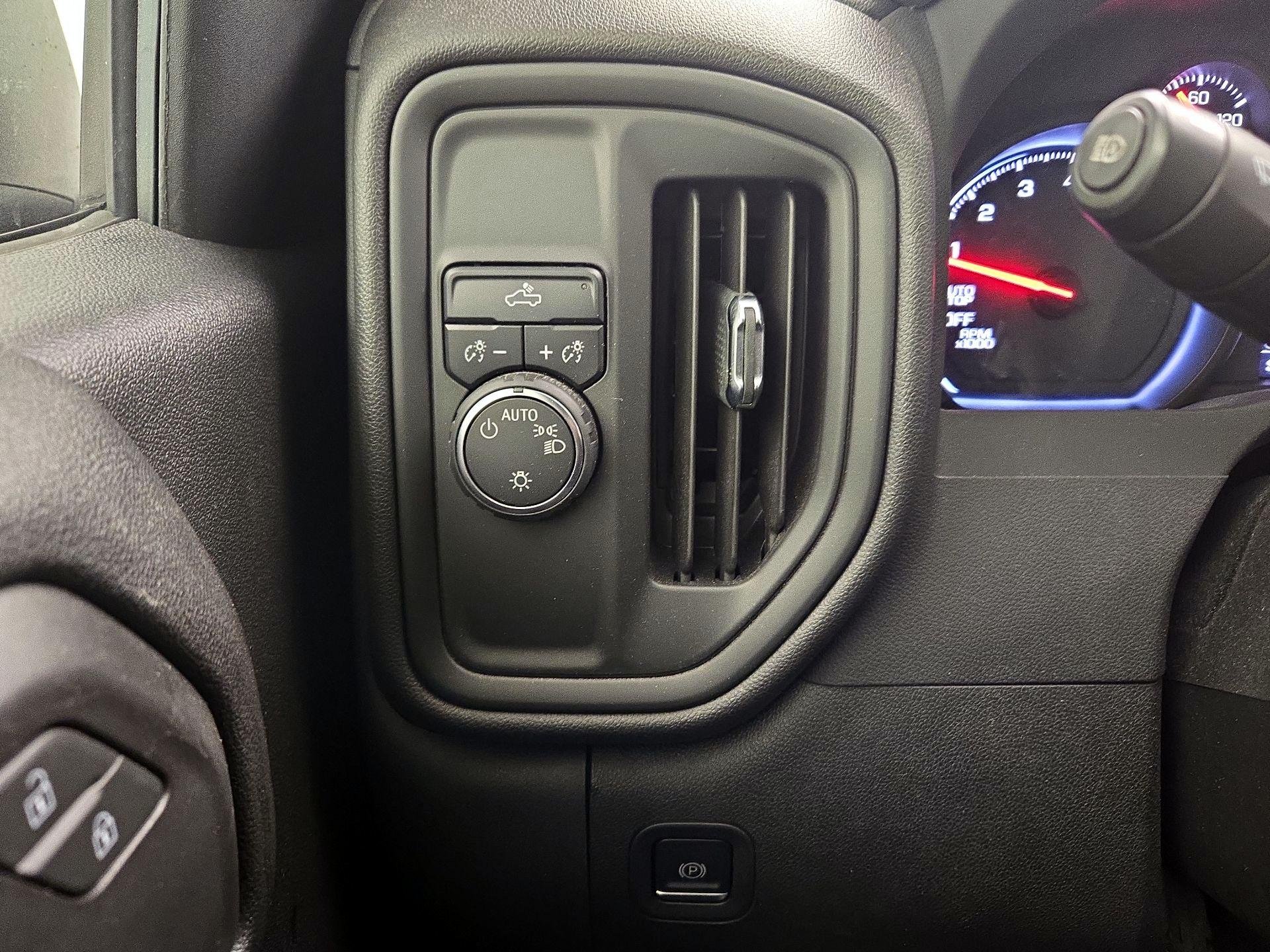 Thumbnail: 2022 Chevrolet Silverado 1500 - 13