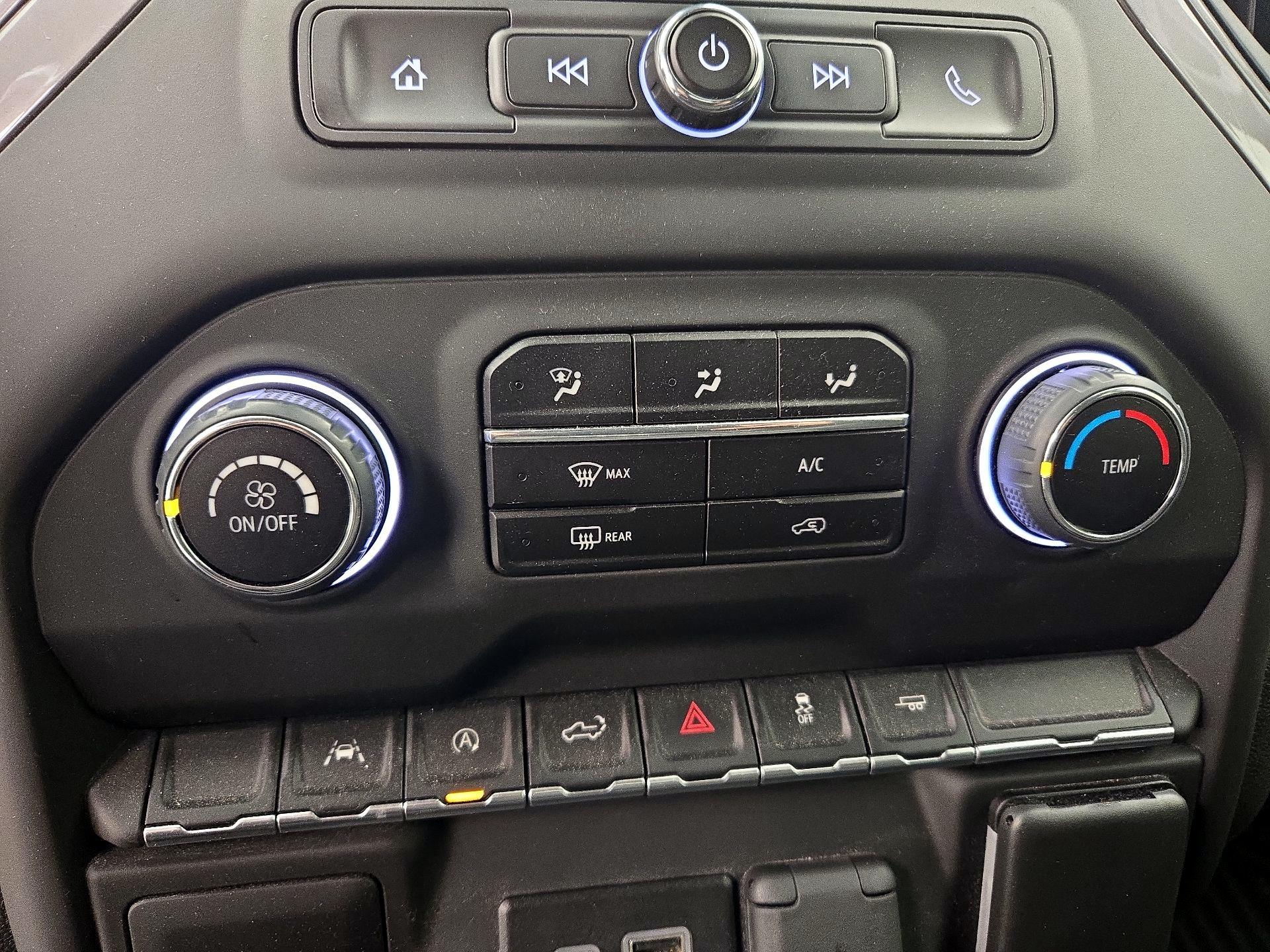 Thumbnail: 2022 Chevrolet Silverado 1500 - 16