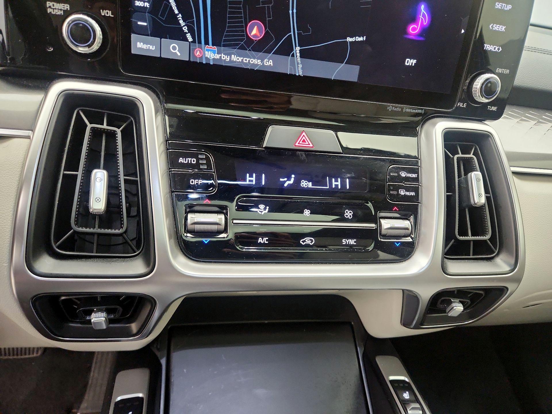 Thumbnail: 2023 Kia Sorento - 17