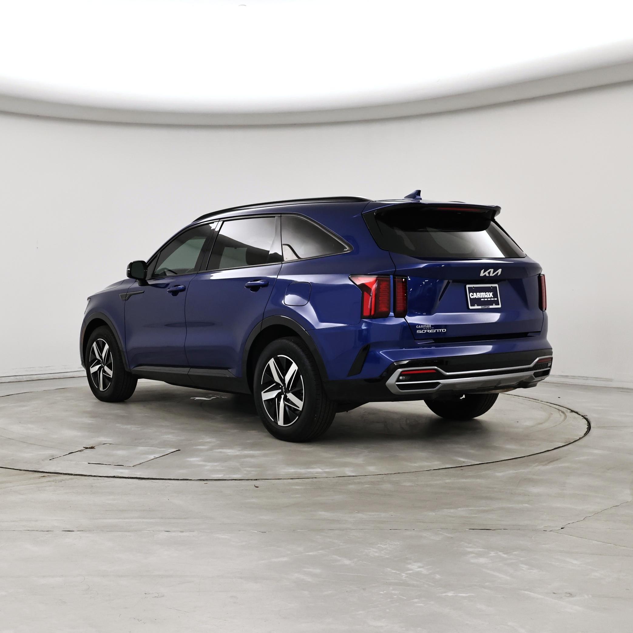 Thumbnail: 2023 Kia Sorento - 2