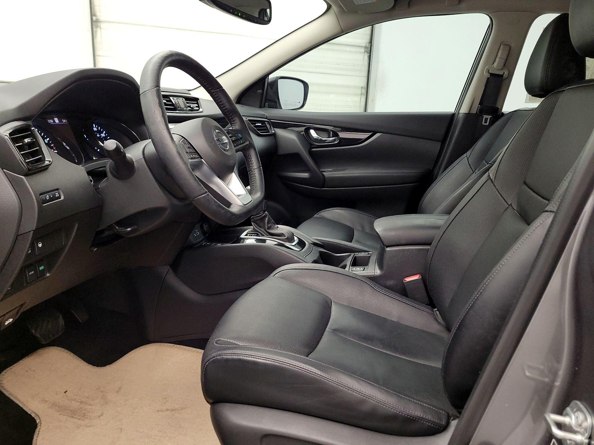 Thumbnail: 2022 Nissan Rogue Sport - 11