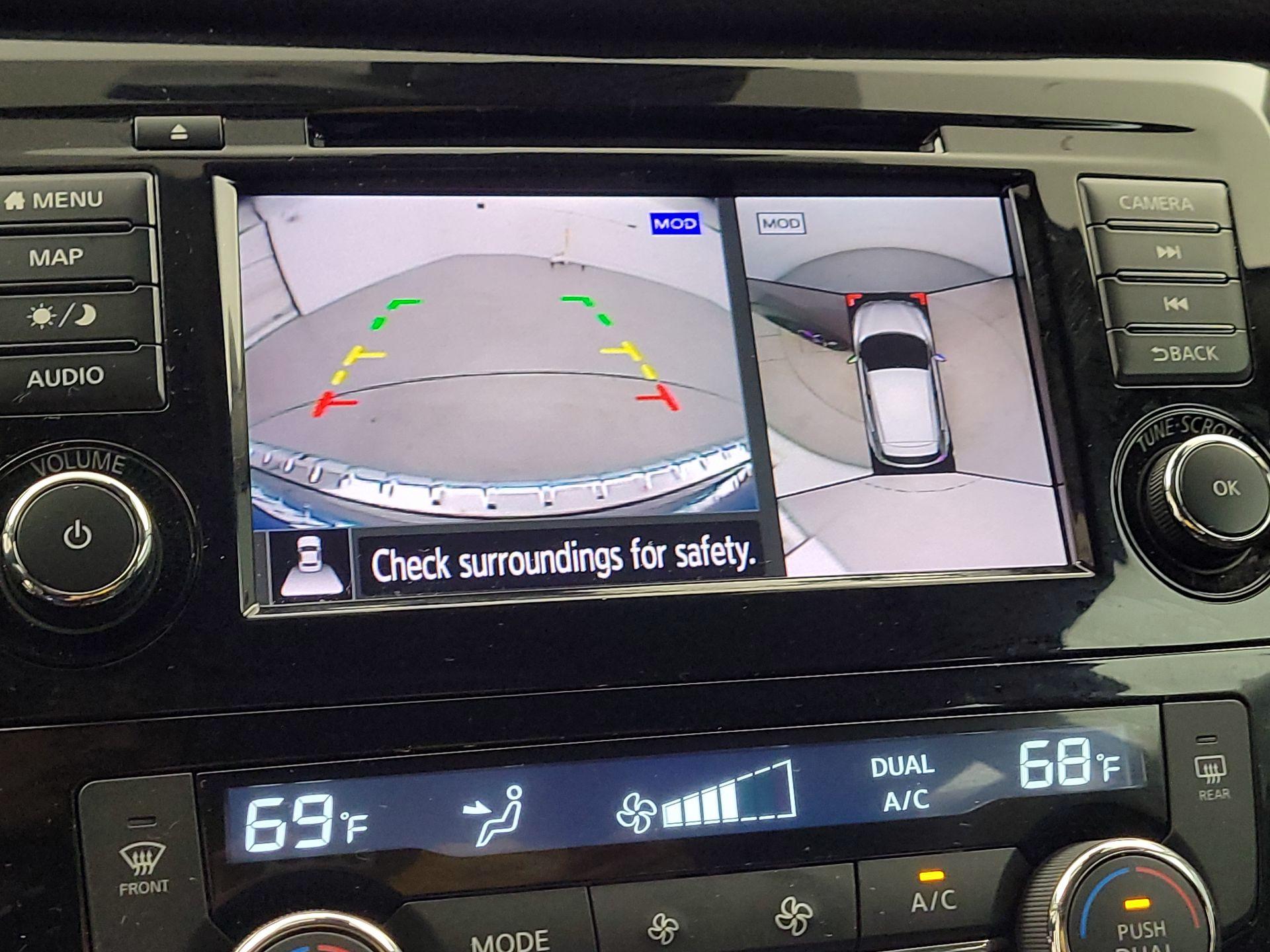 Thumbnail: 2022 Nissan Rogue Sport - 14