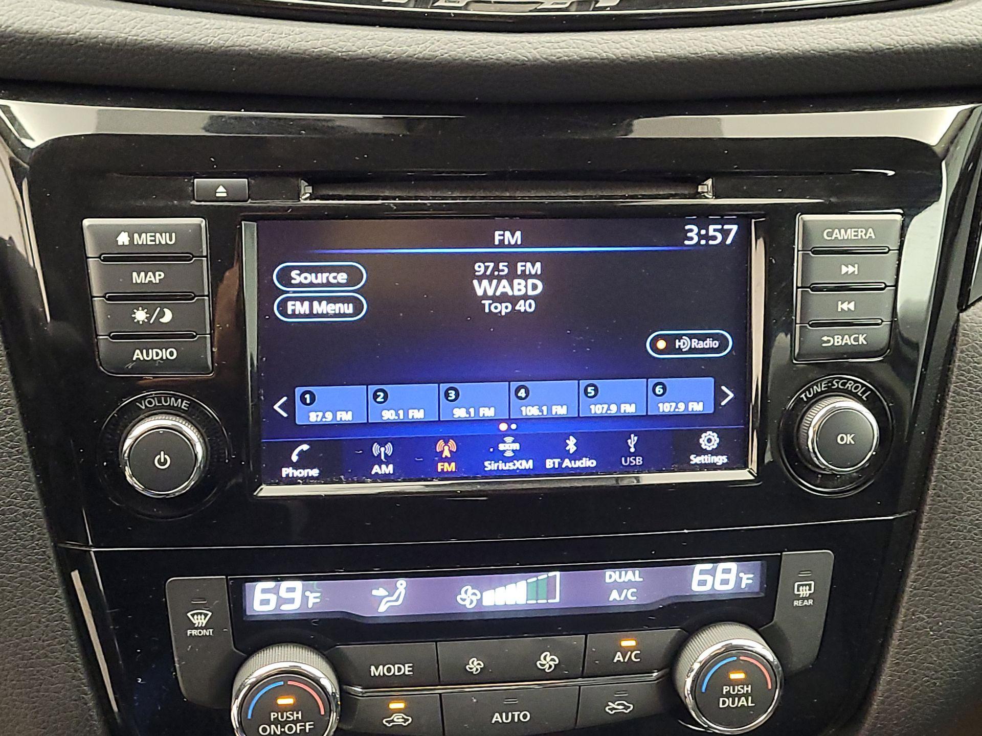 Thumbnail: 2022 Nissan Rogue Sport - 15