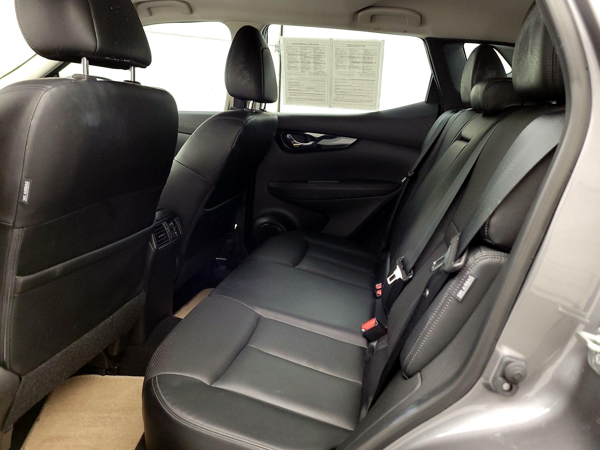 Thumbnail: 2022 Nissan Rogue Sport - 19