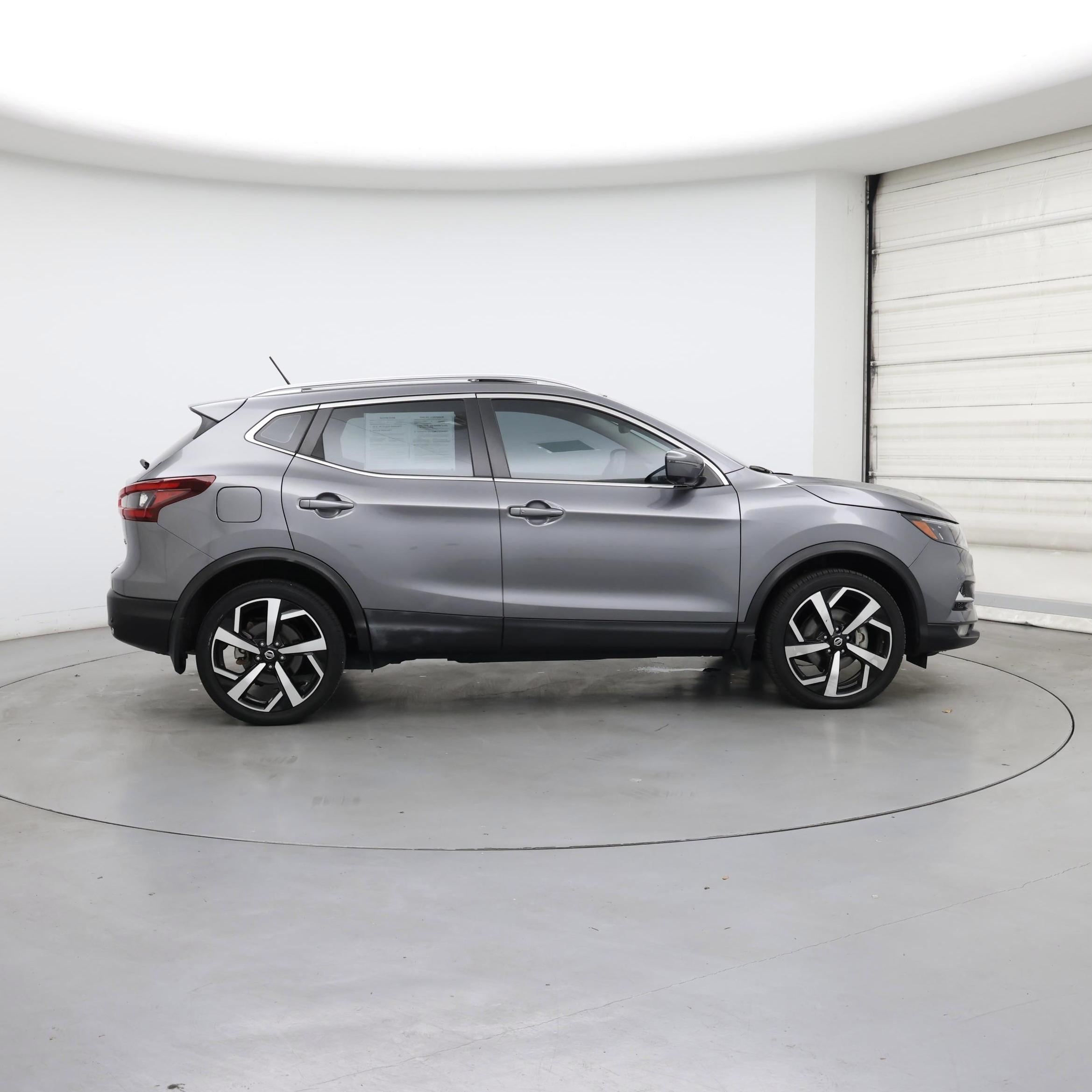 Thumbnail: 2022 Nissan Rogue Sport - 7