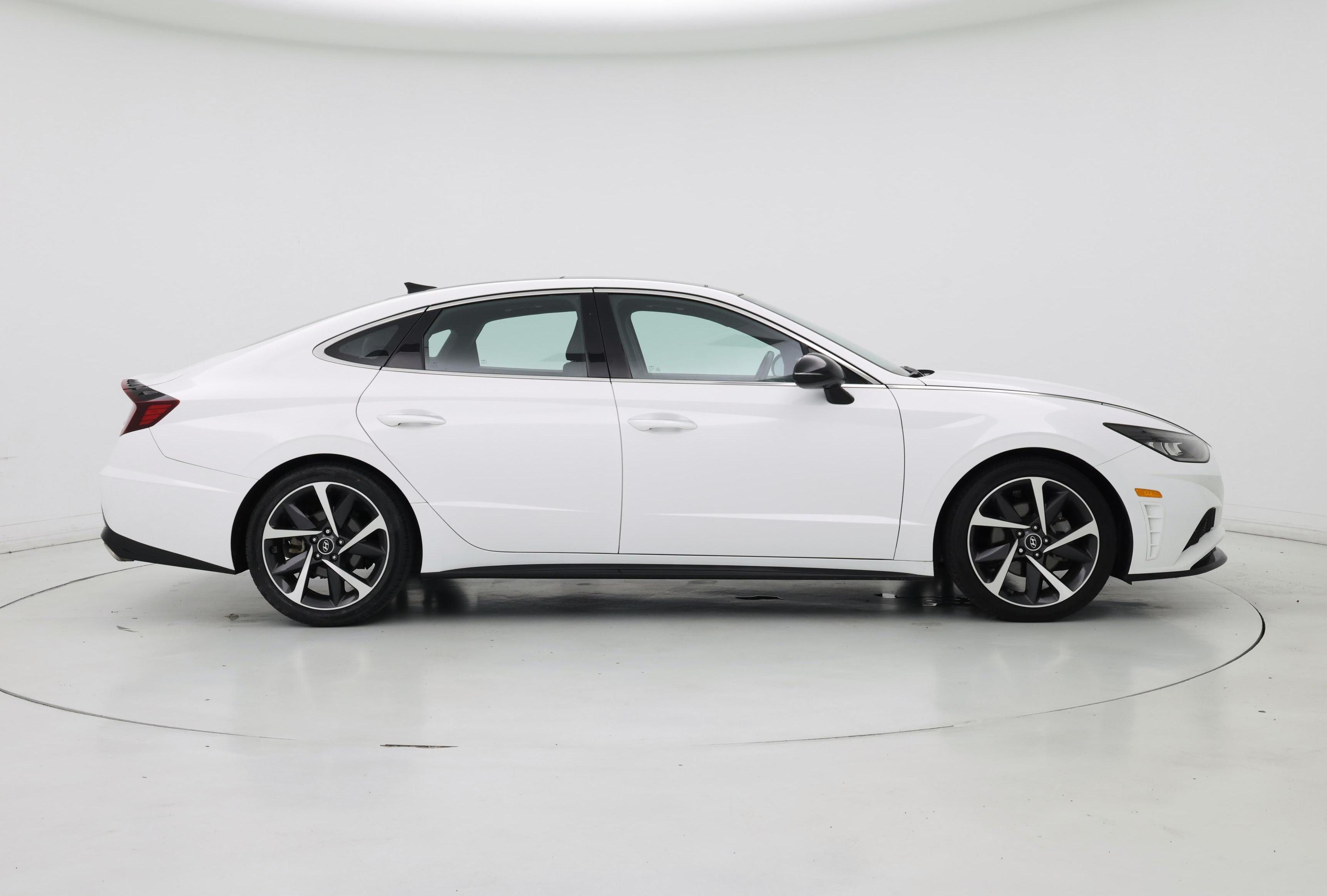 Thumbnail: 2023 Hyundai Sonata - 7