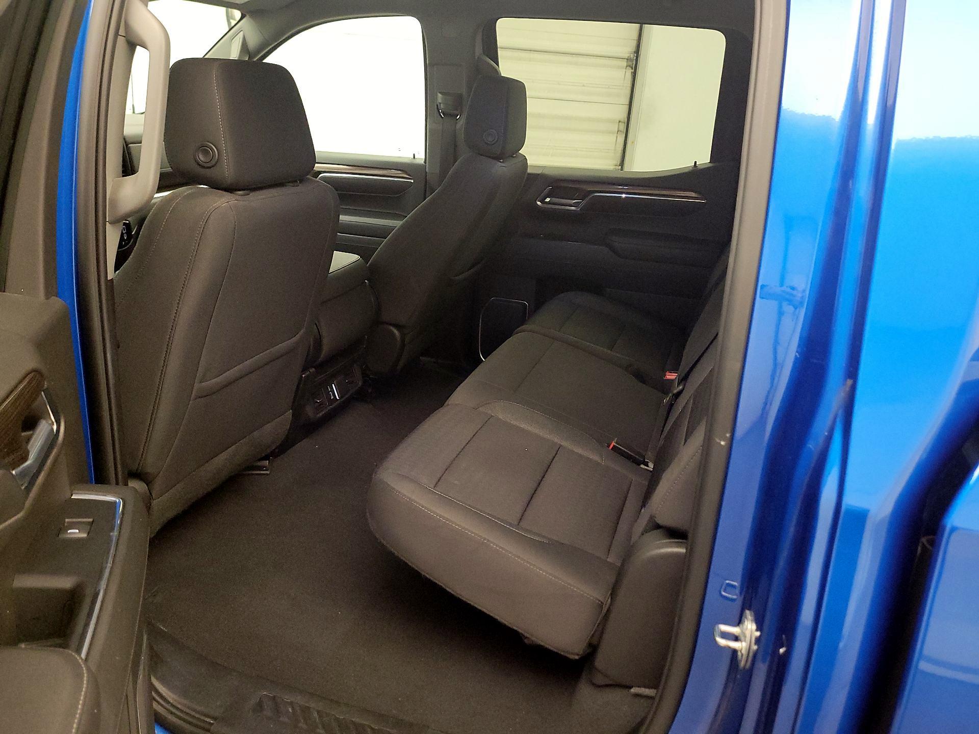 Thumbnail: 2022 Chevrolet Silverado 1500 - 18