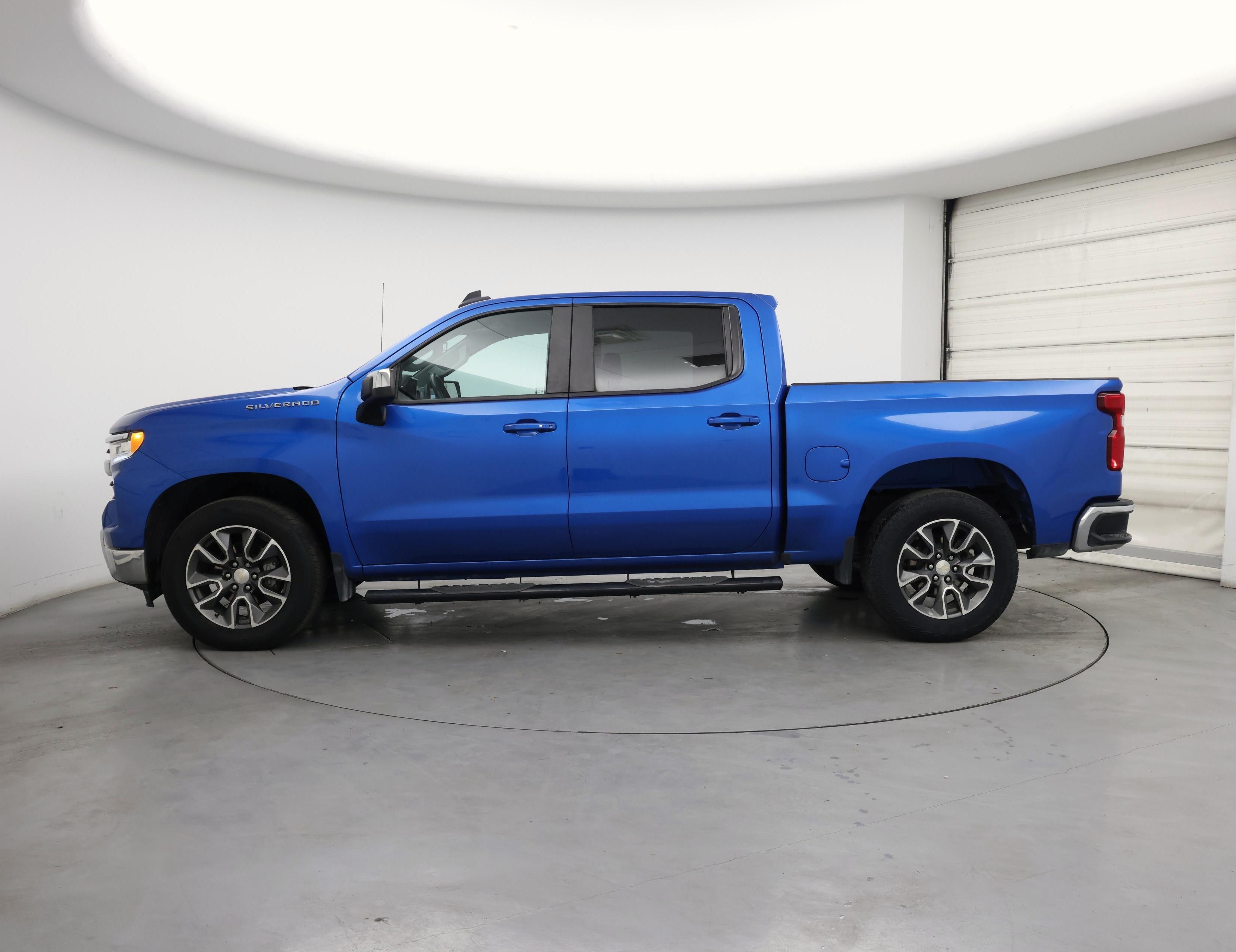 Thumbnail: 2022 Chevrolet Silverado 1500 - 3