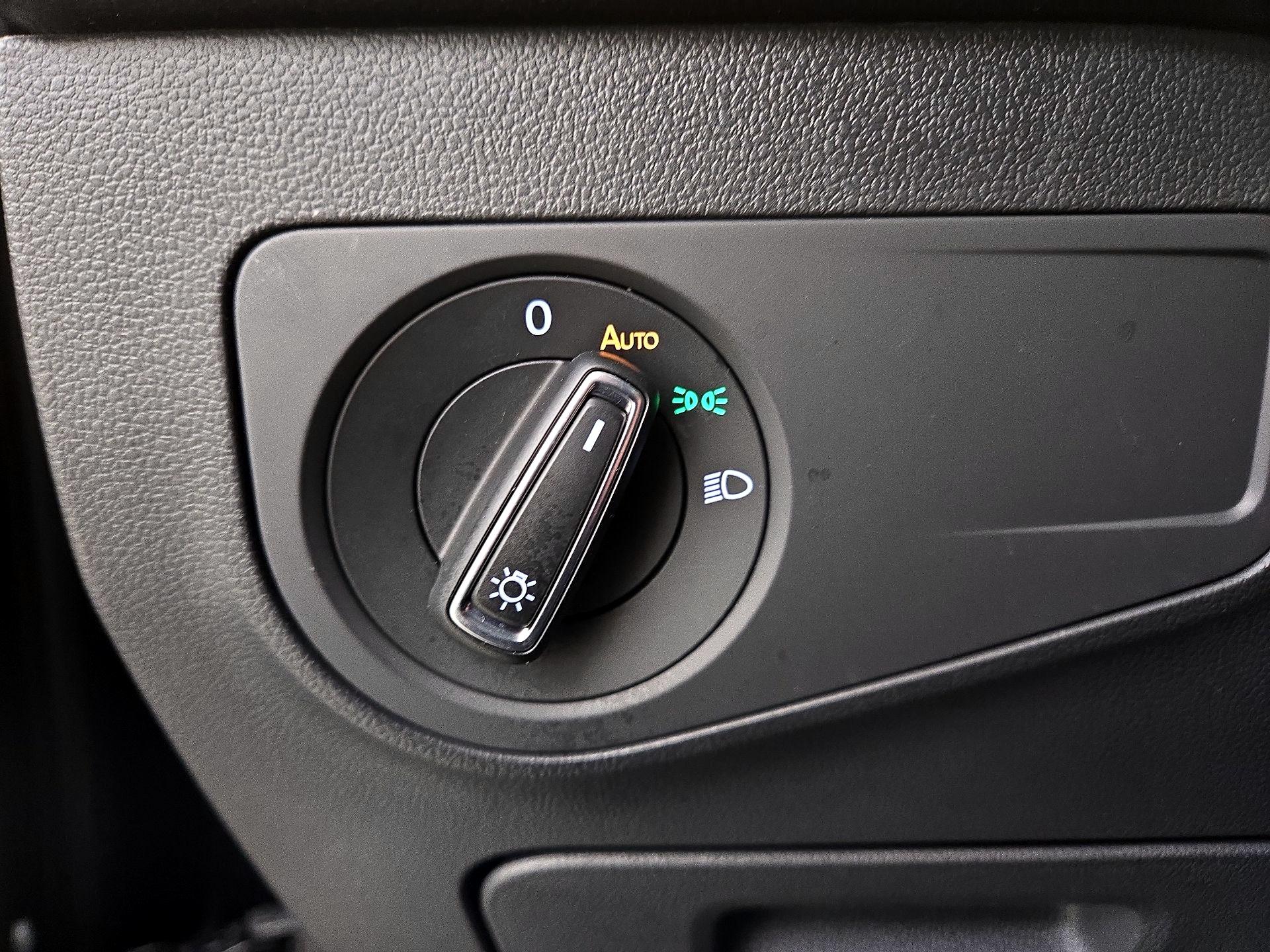 Thumbnail: 2024 Volkswagen Tiguan - 13