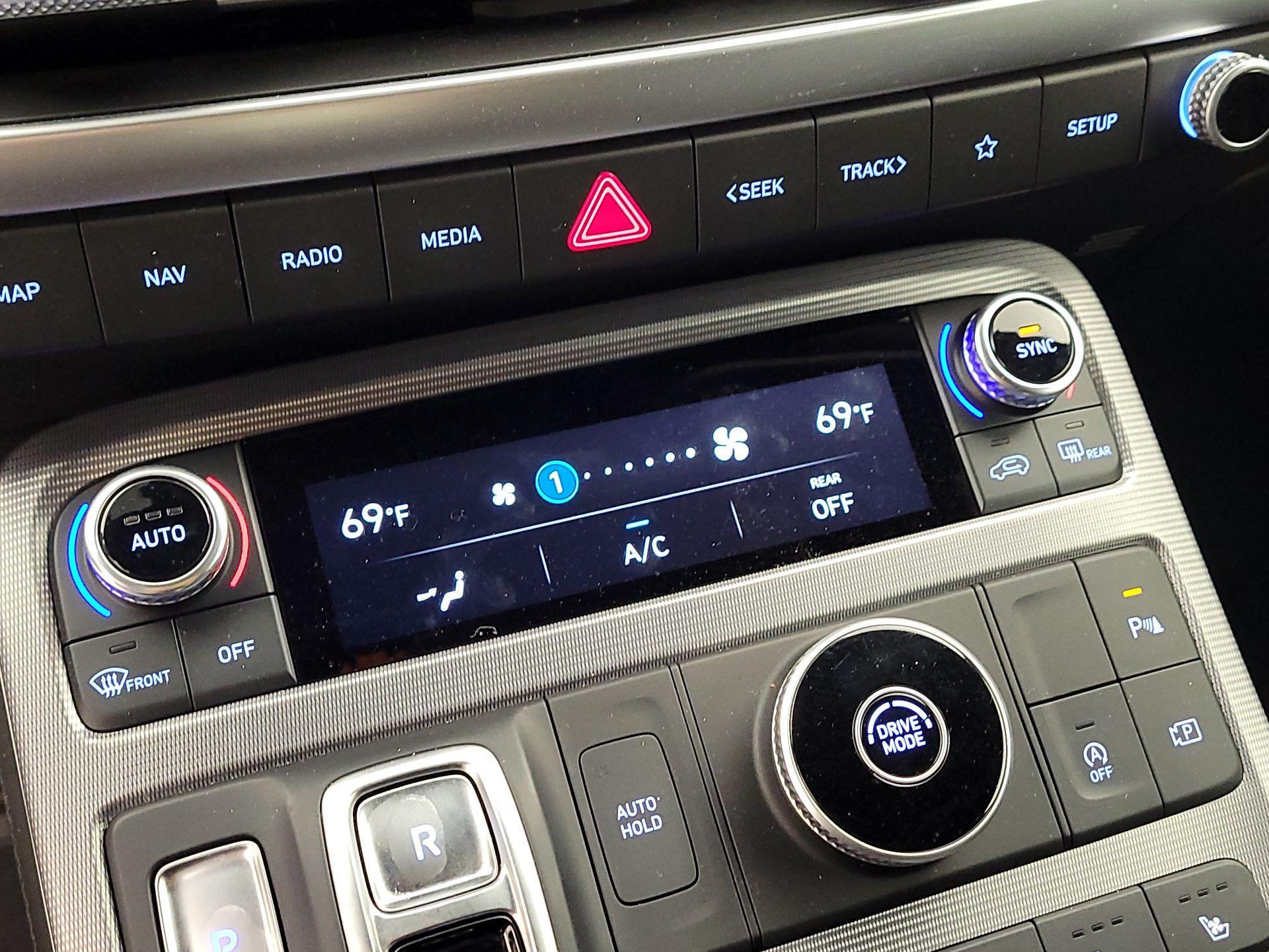 Thumbnail: 2023 Hyundai Palisade - 16