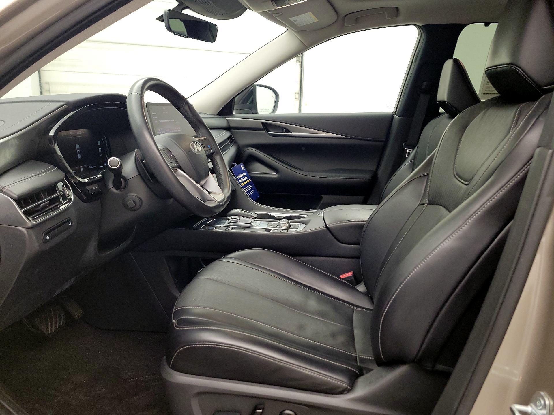 Thumbnail: 2023 INFINITI QX60 - 11