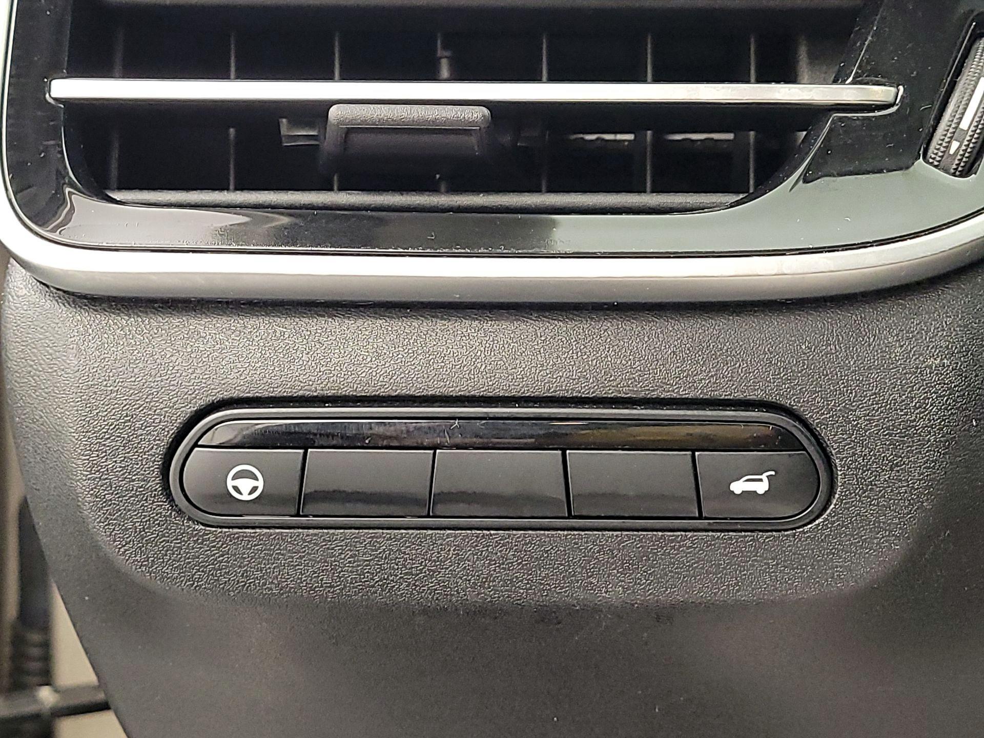 Thumbnail: 2023 INFINITI QX60 - 13