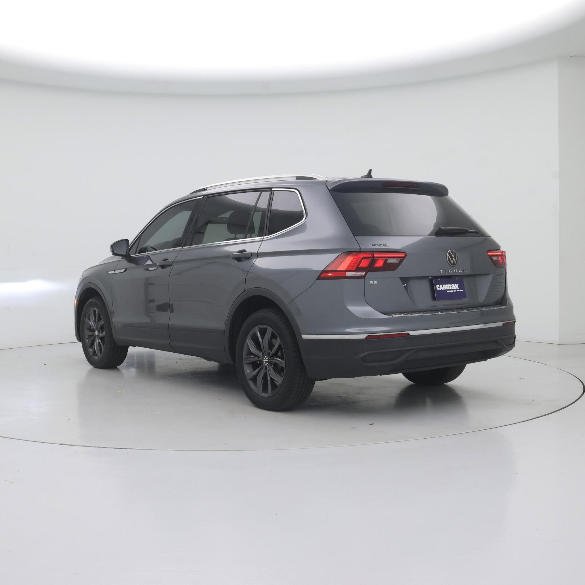 Thumbnail: 2022 Volkswagen Tiguan - 2