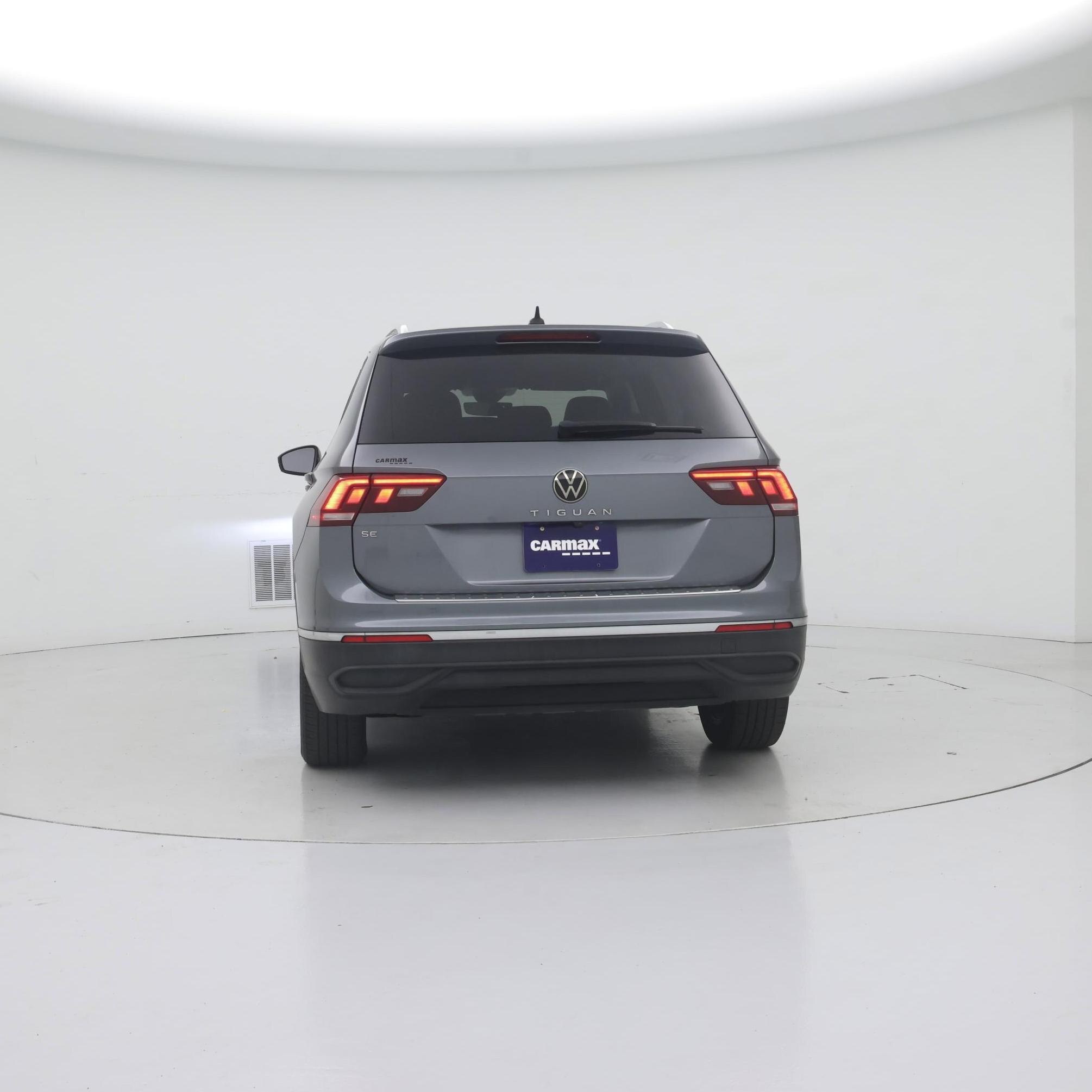 Thumbnail: 2022 Volkswagen Tiguan - 6