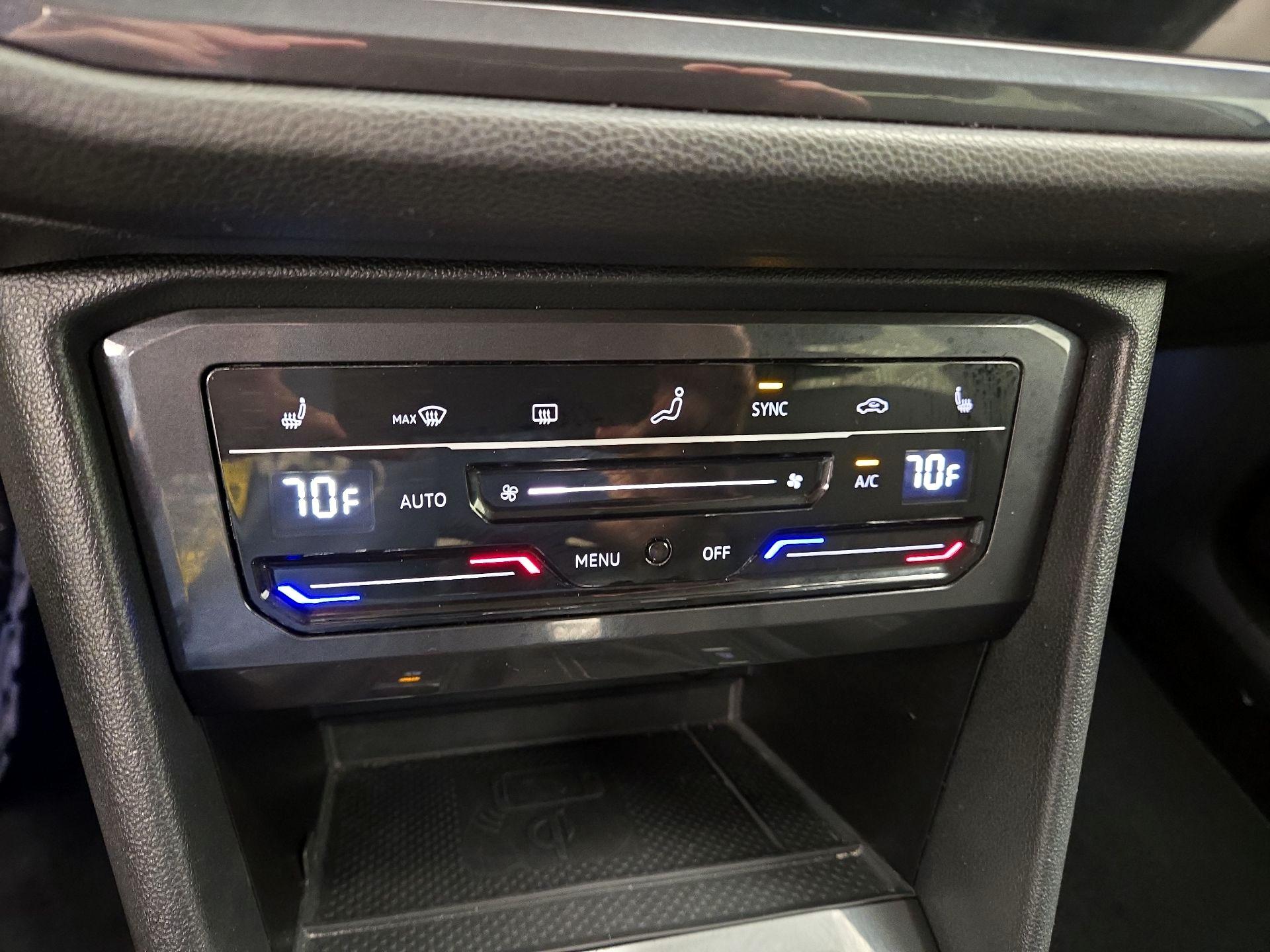 Thumbnail: 2024 Volkswagen Tiguan - 16