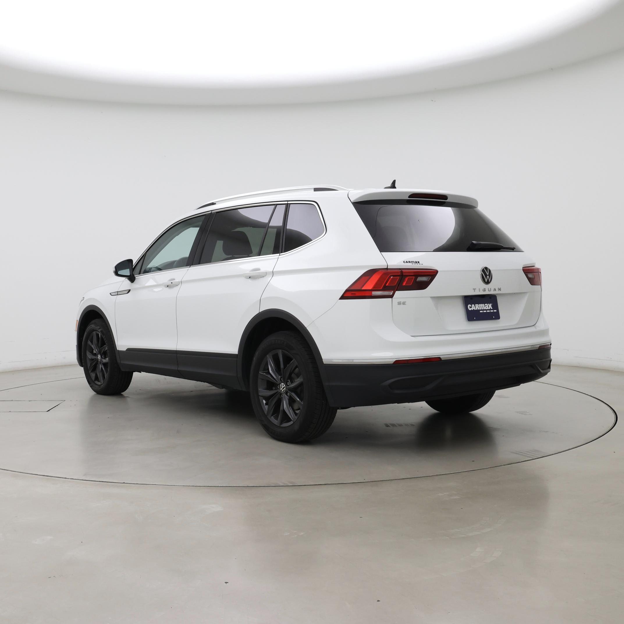Thumbnail: 2024 Volkswagen Tiguan - 2