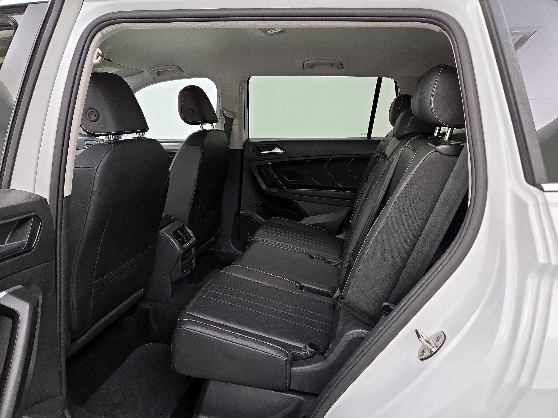 Thumbnail: 2024 Volkswagen Tiguan - 19