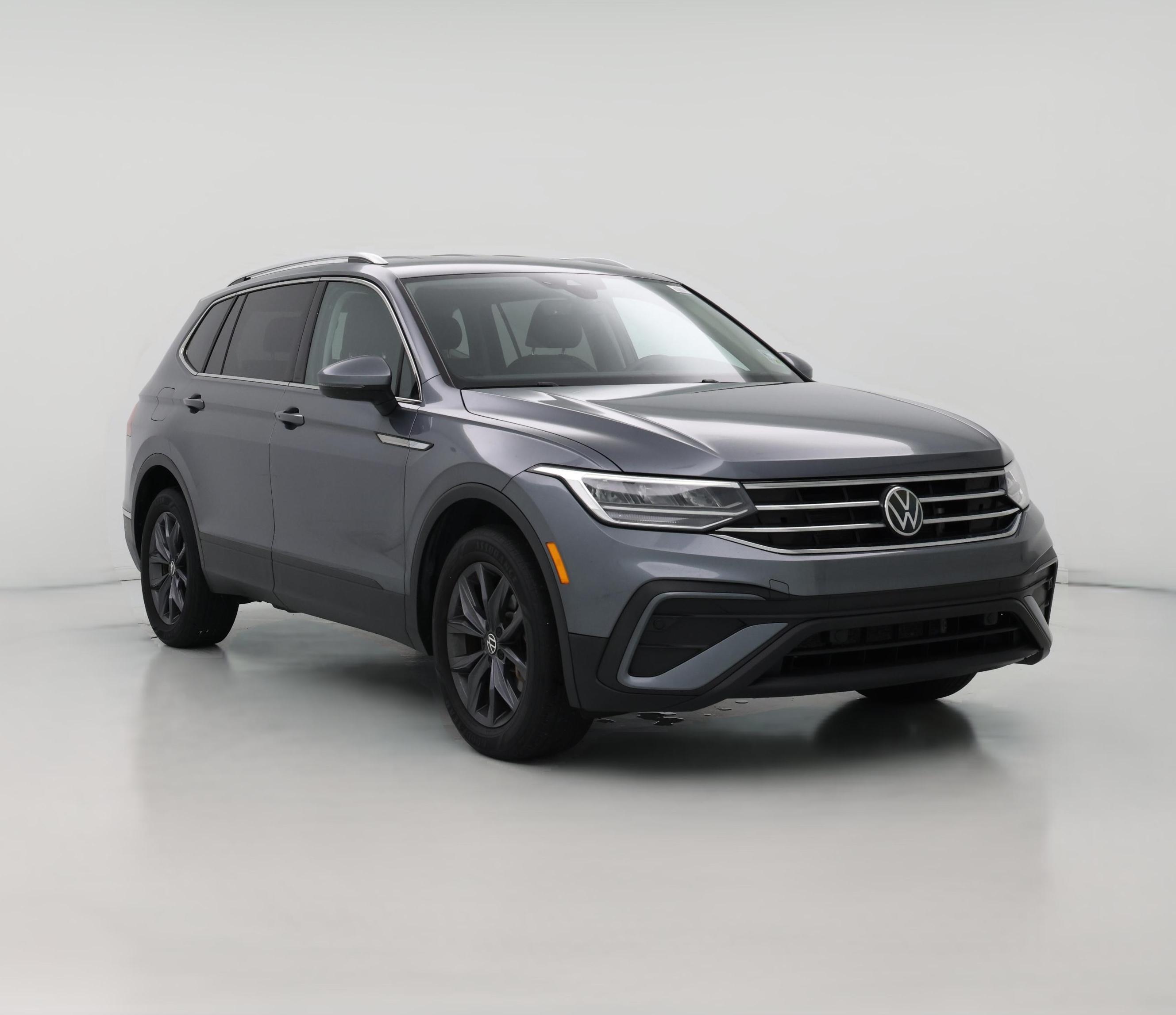 Thumbnail: 2022 Volkswagen Tiguan - 1