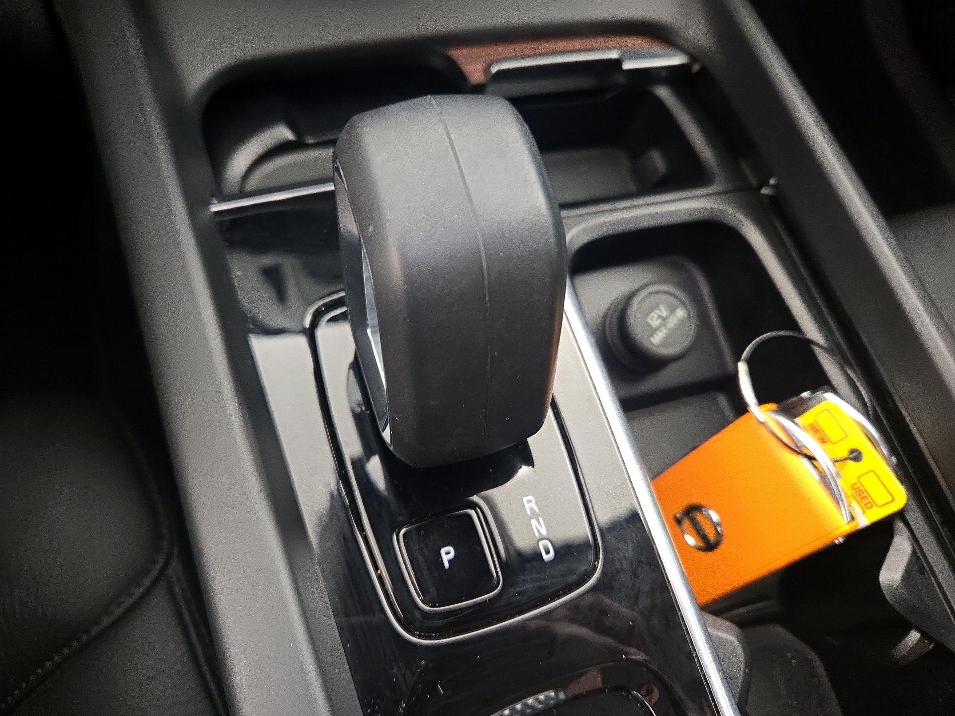 Thumbnail: 2023 Volvo XC60 - 18