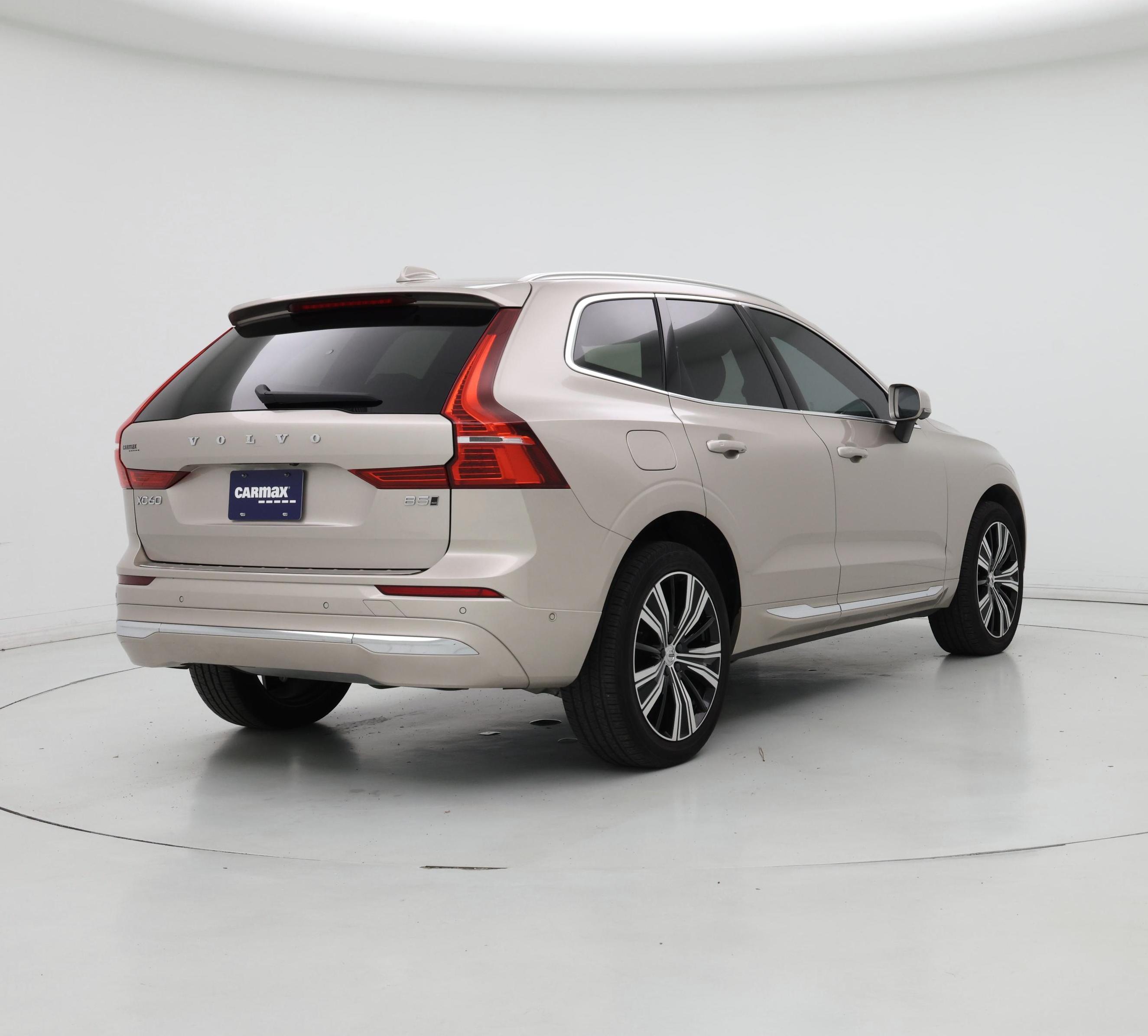 Thumbnail: 2023 Volvo XC60 - 8