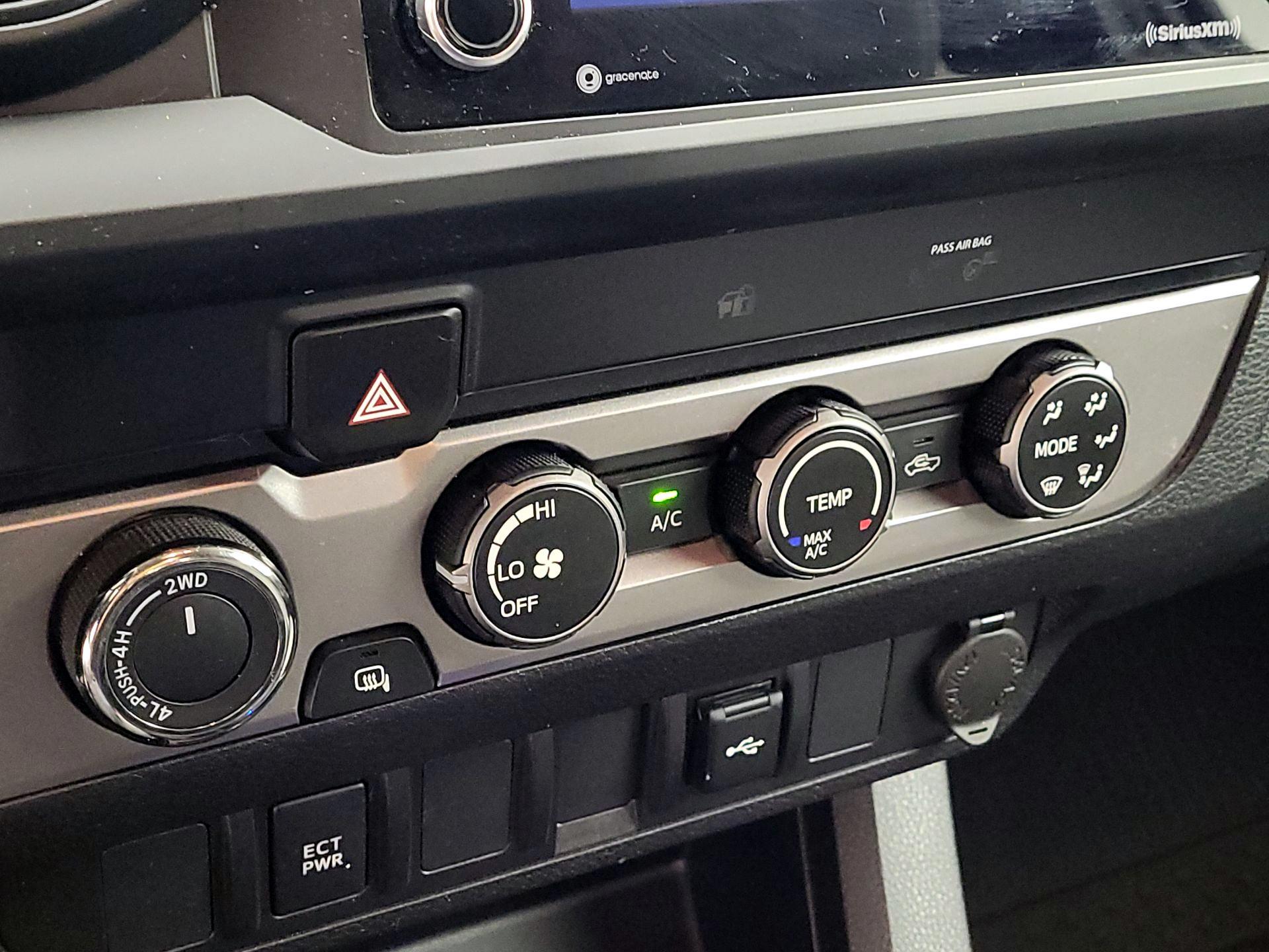 Thumbnail: 2023 Toyota Tacoma - 16