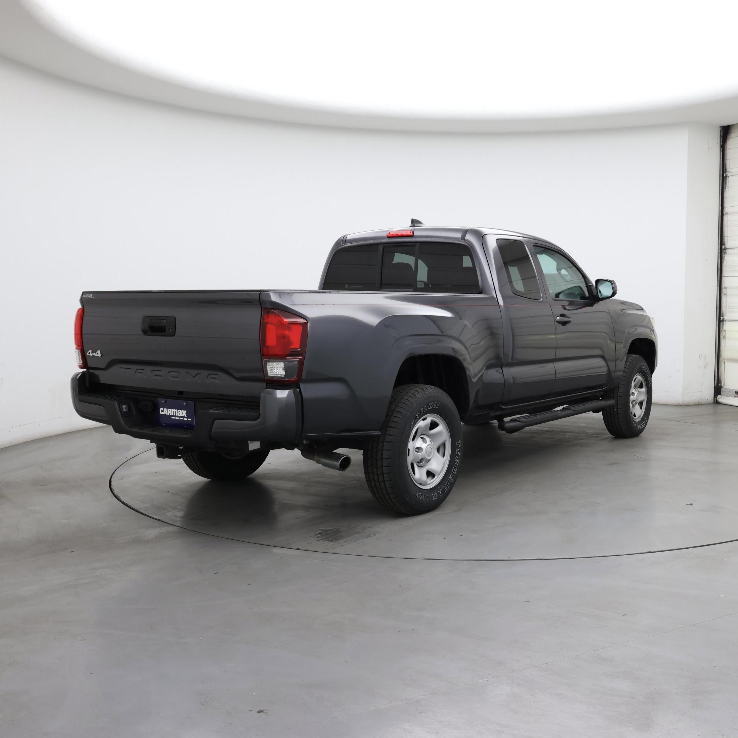 Thumbnail: 2023 Toyota Tacoma - 8