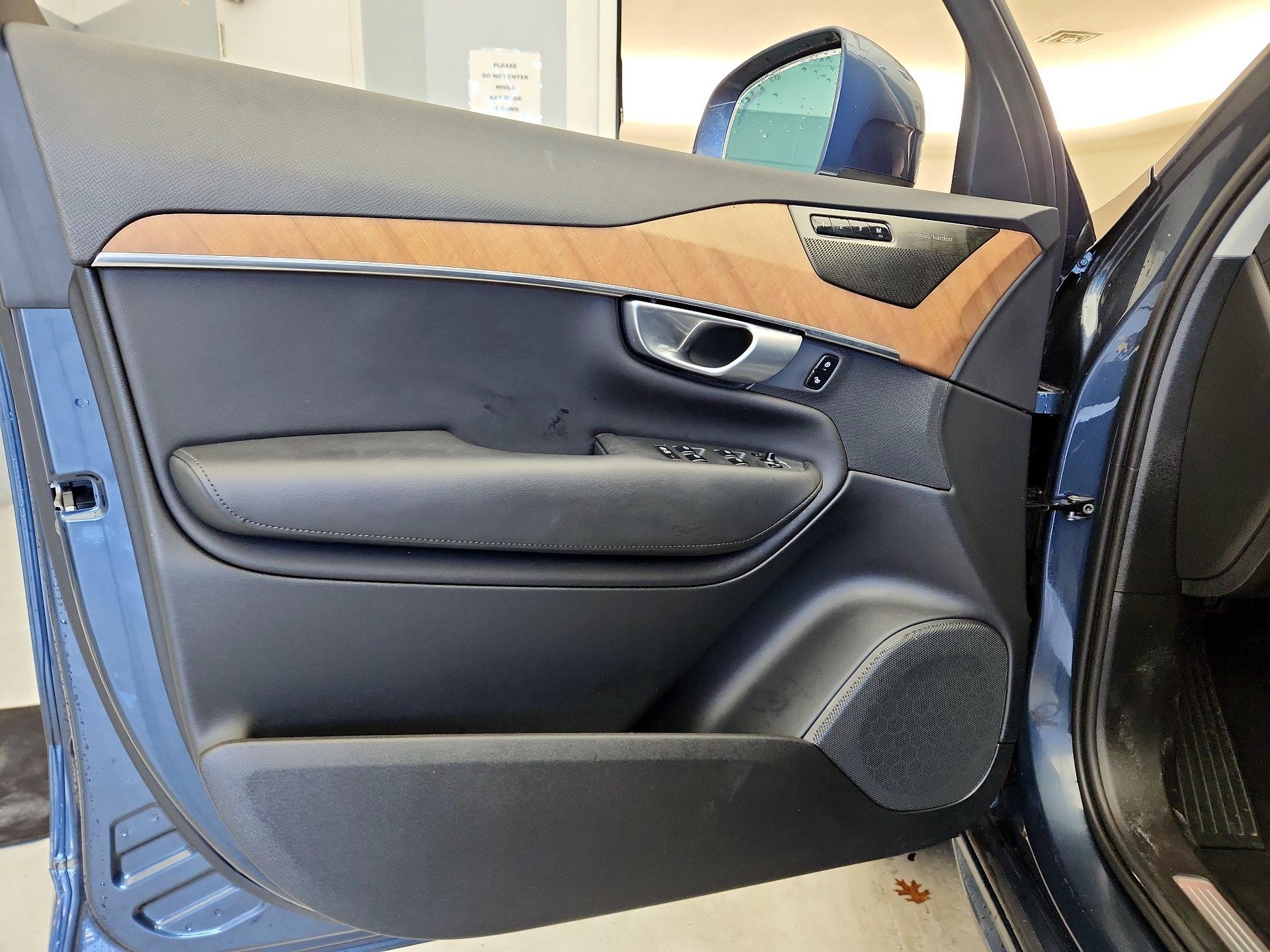 Thumbnail: 2024 Volvo XC90 - 12