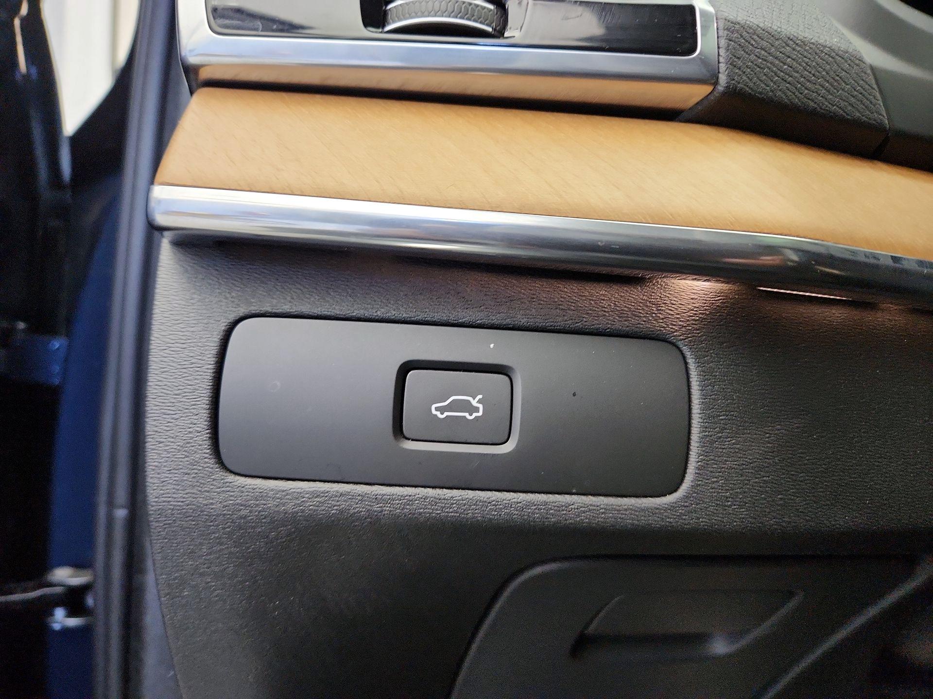 Thumbnail: 2024 Volvo XC90 - 13