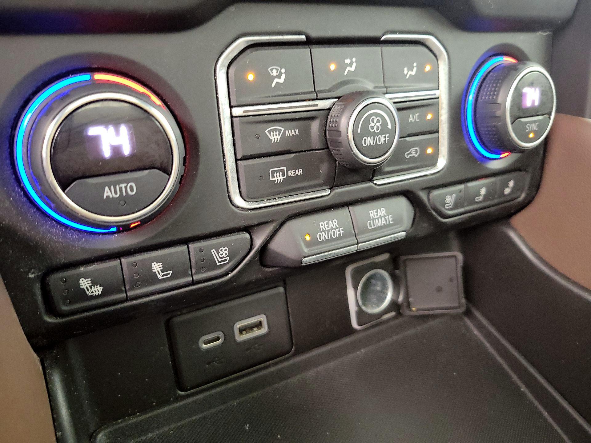 Thumbnail: 2021 Chevrolet Tahoe - 18