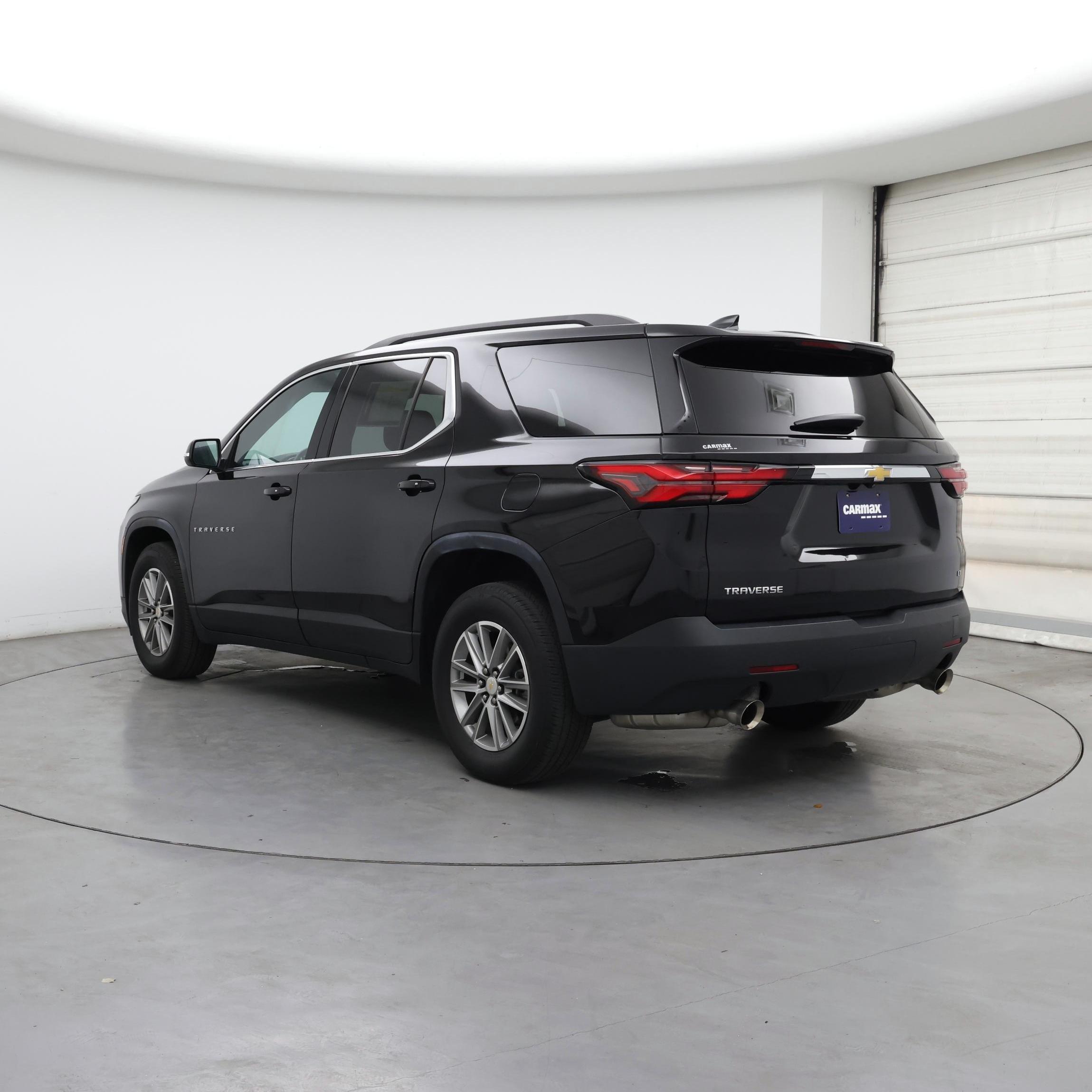 Thumbnail: 2023 Chevrolet Traverse - 2