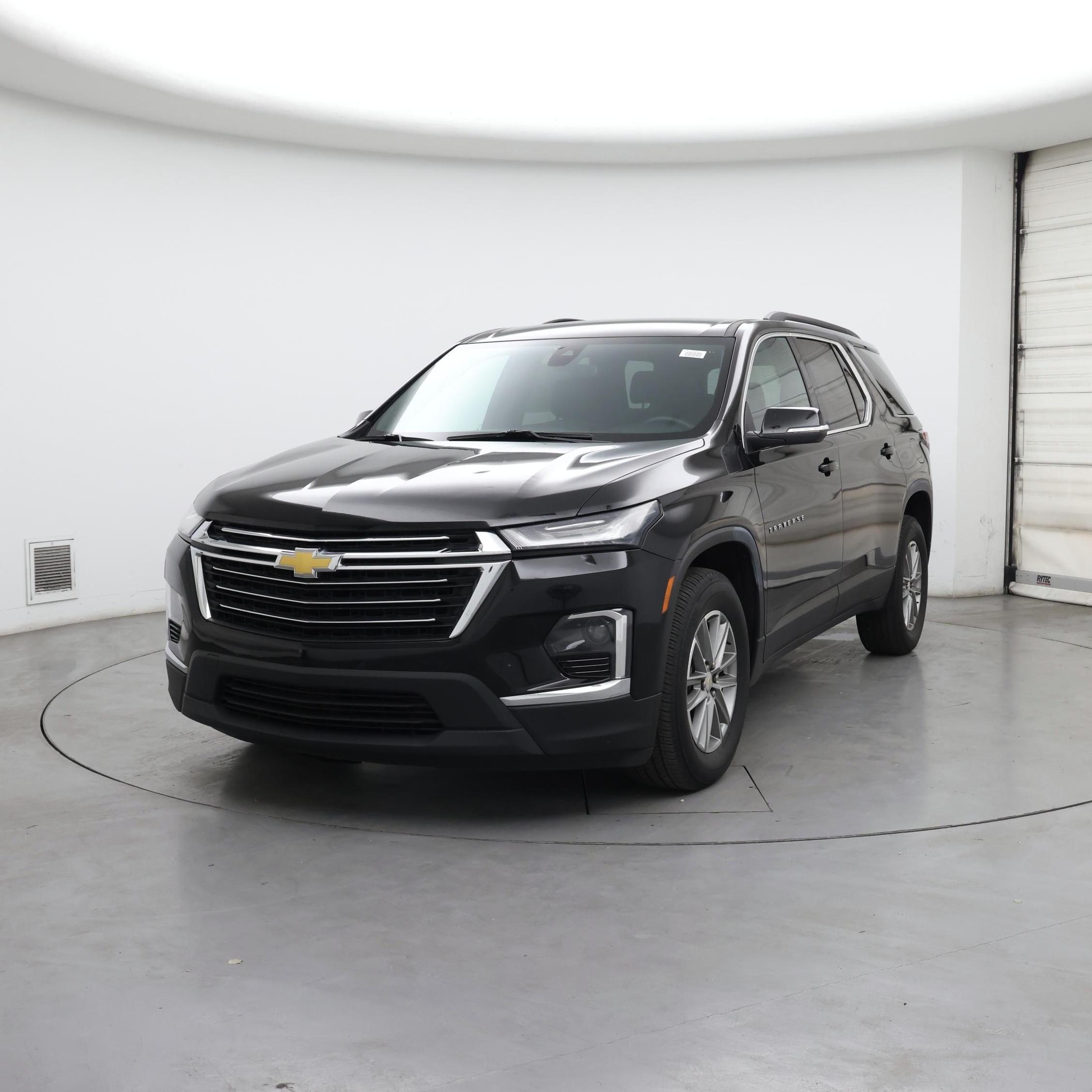 Thumbnail: 2023 Chevrolet Traverse - 4