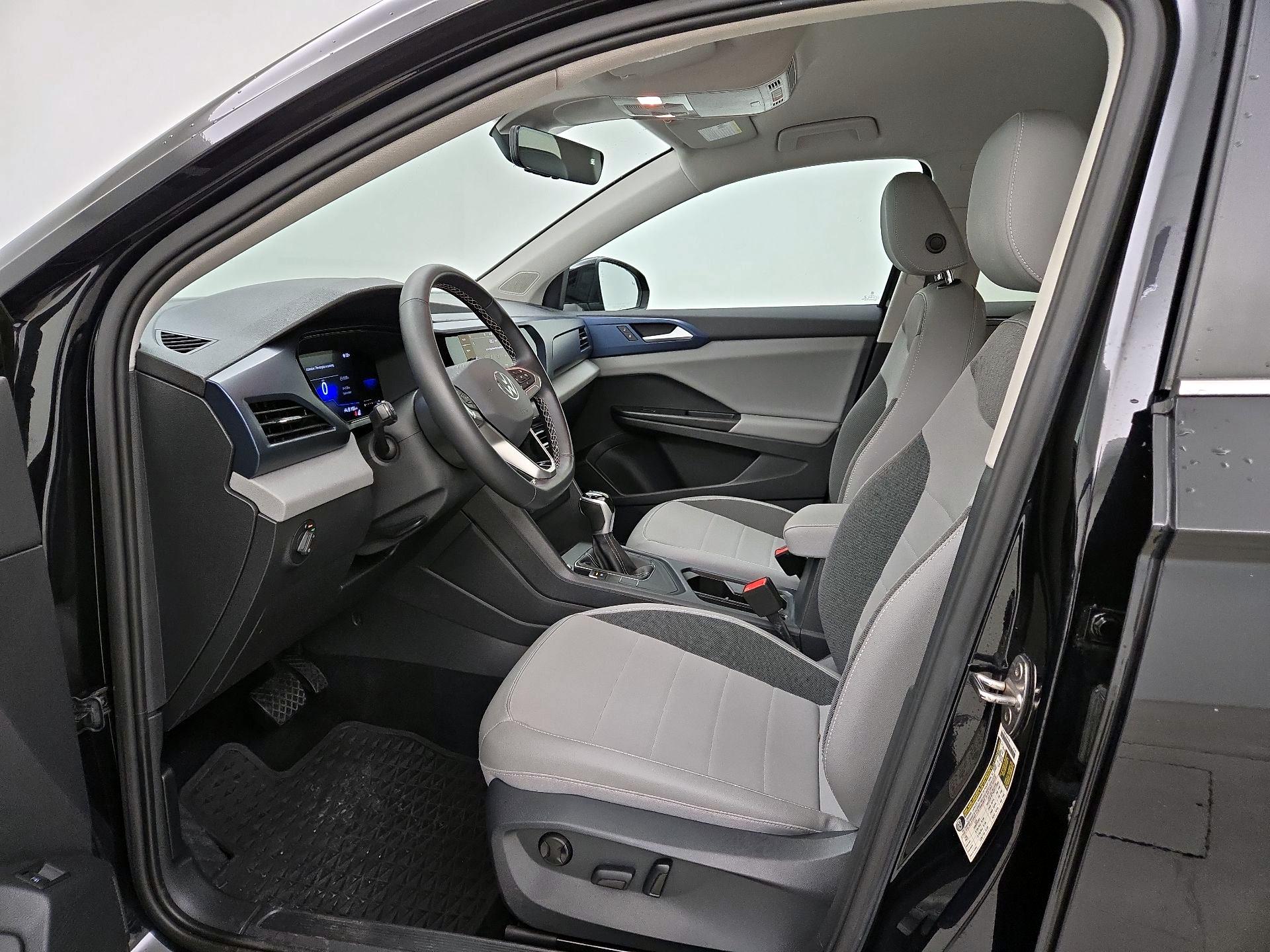 Thumbnail: 2022 Volkswagen Taos - 11