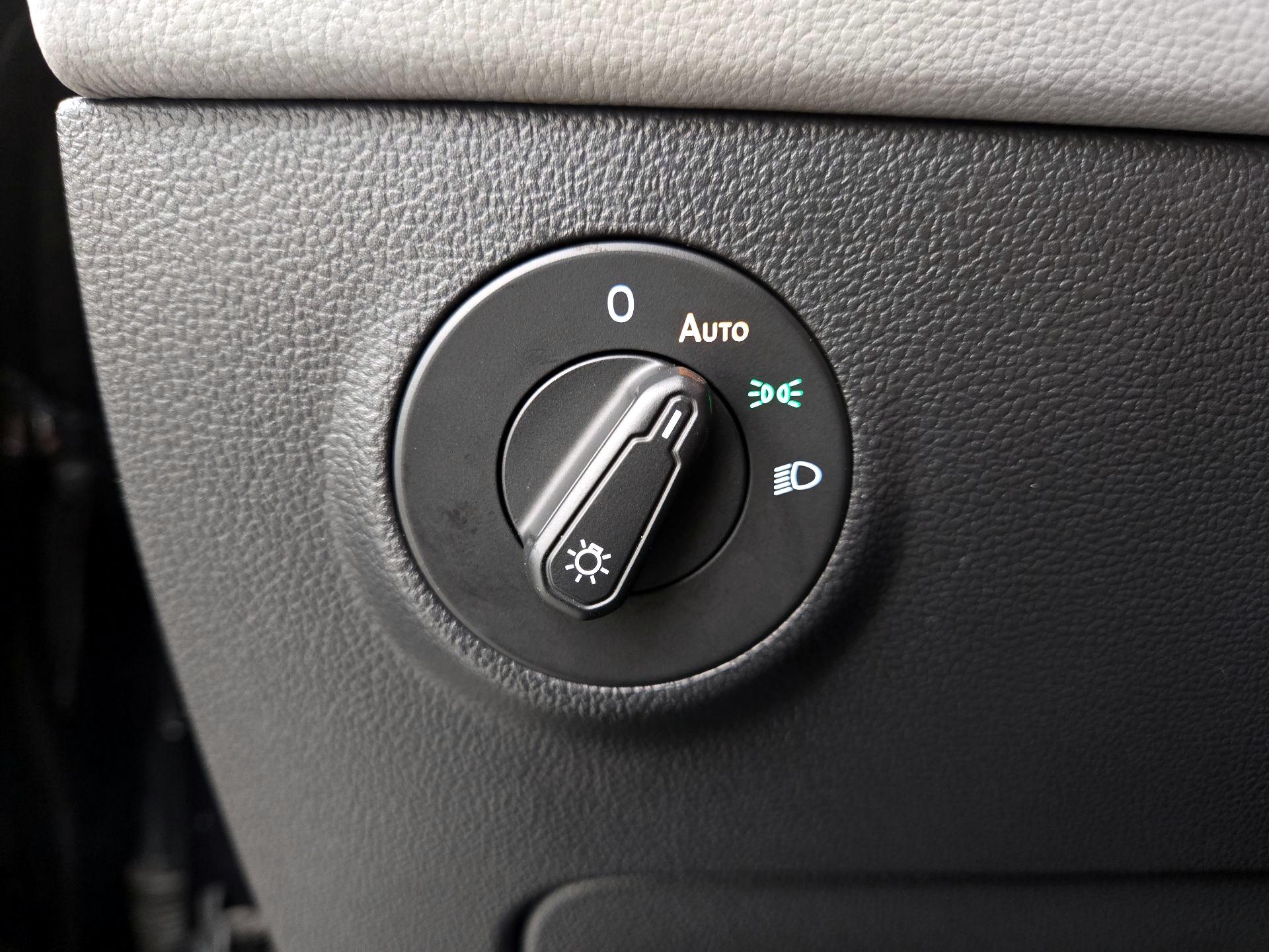 Thumbnail: 2022 Volkswagen Taos - 13