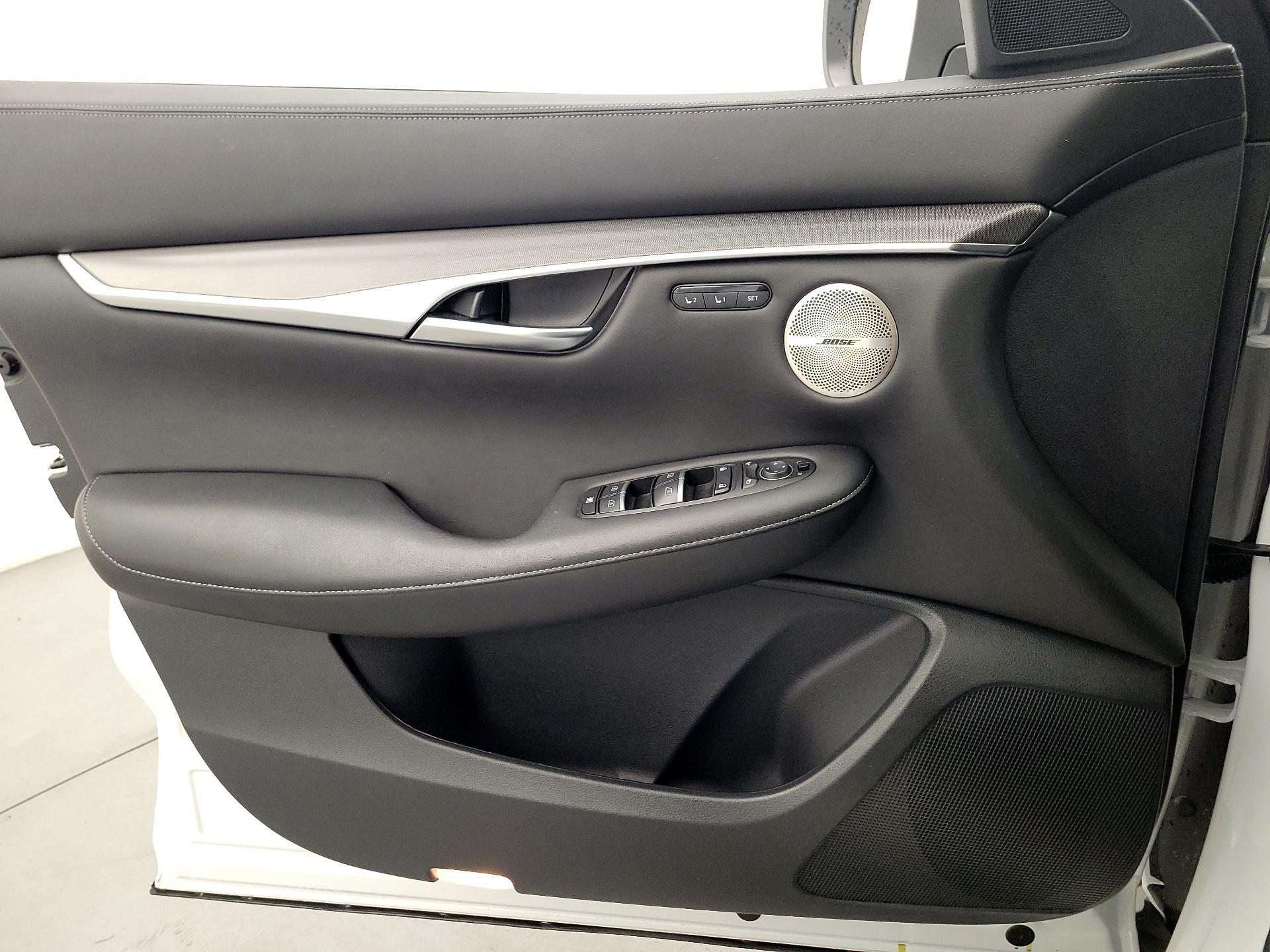 Thumbnail: 2023 INFINITI QX50 - 12