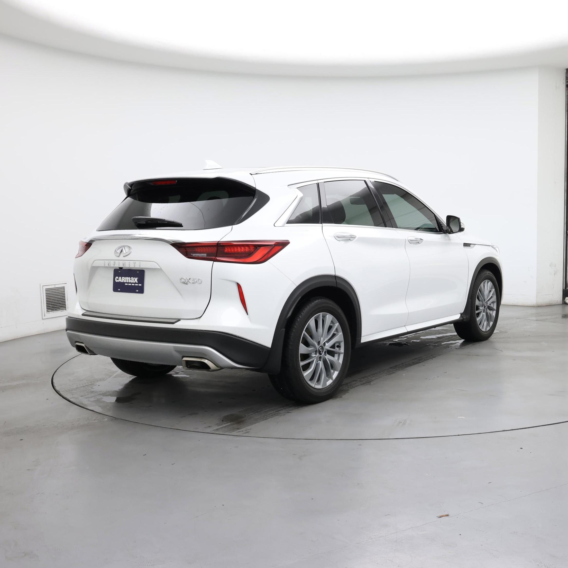 Thumbnail: 2023 INFINITI QX50 - 8