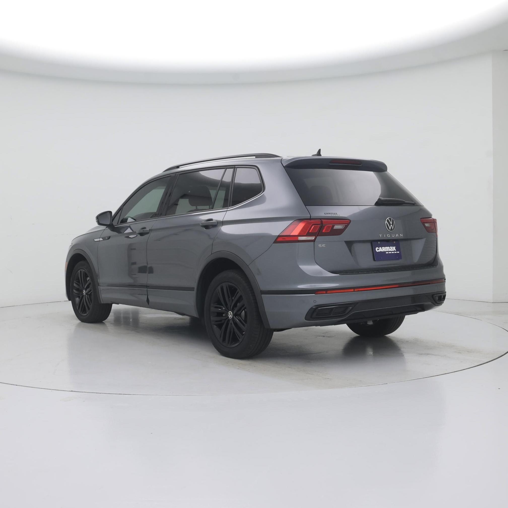 Thumbnail: 2022 Volkswagen Tiguan - 2