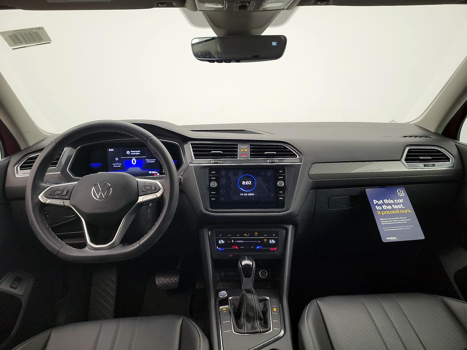 Thumbnail: 2022 Volkswagen Tiguan - 9