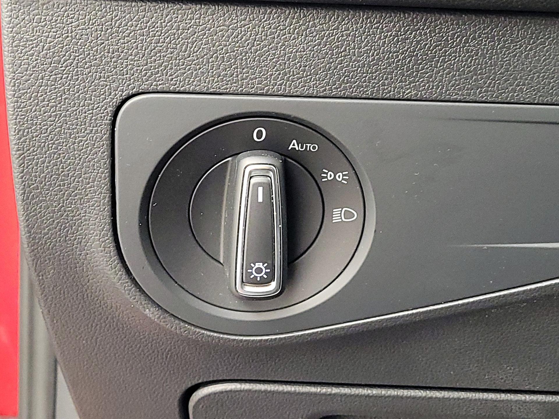 Thumbnail: 2022 Volkswagen Tiguan - 13