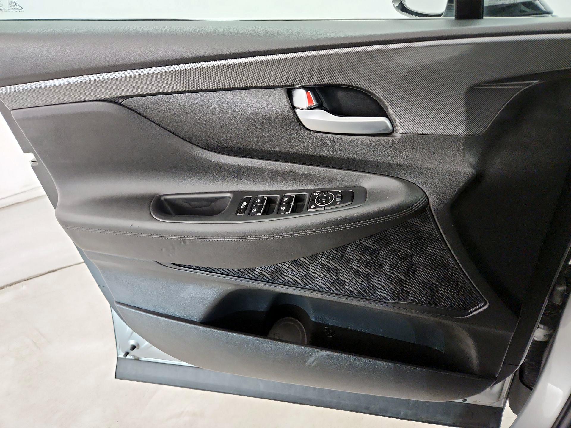 Thumbnail: 2023 Hyundai Santa Fe - 12